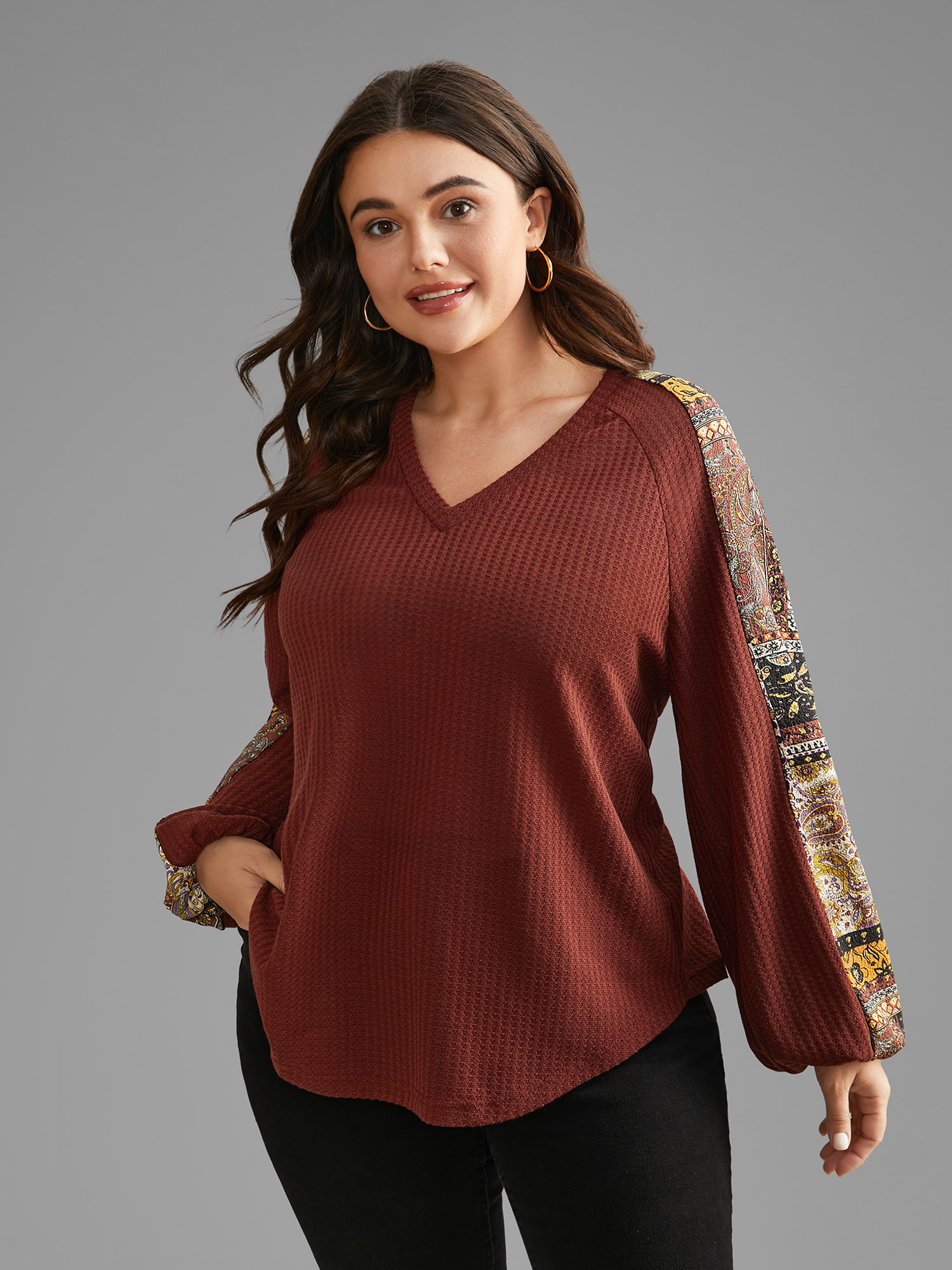 

Plus Size Bandana Patchwork Waffle Knit T-shirt Maroon Women Casual Texture V-neck Loose Everyday T-shirts BloomChic