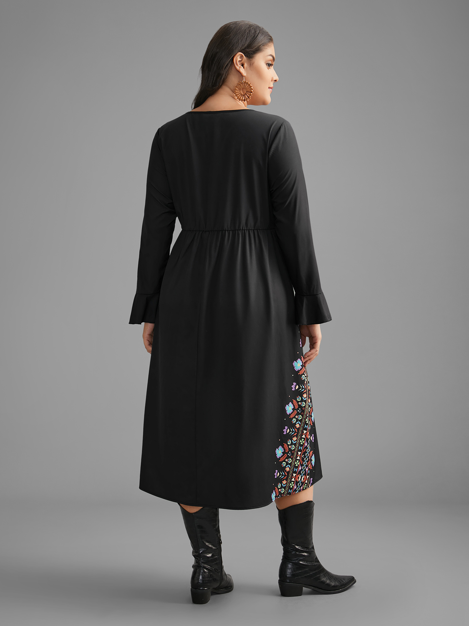 

Plus Size Boho Print Ruffle Sleeve Midi Dress Black Women Resort Ruffles V-neck Long Sleeve Curvy BloomChic