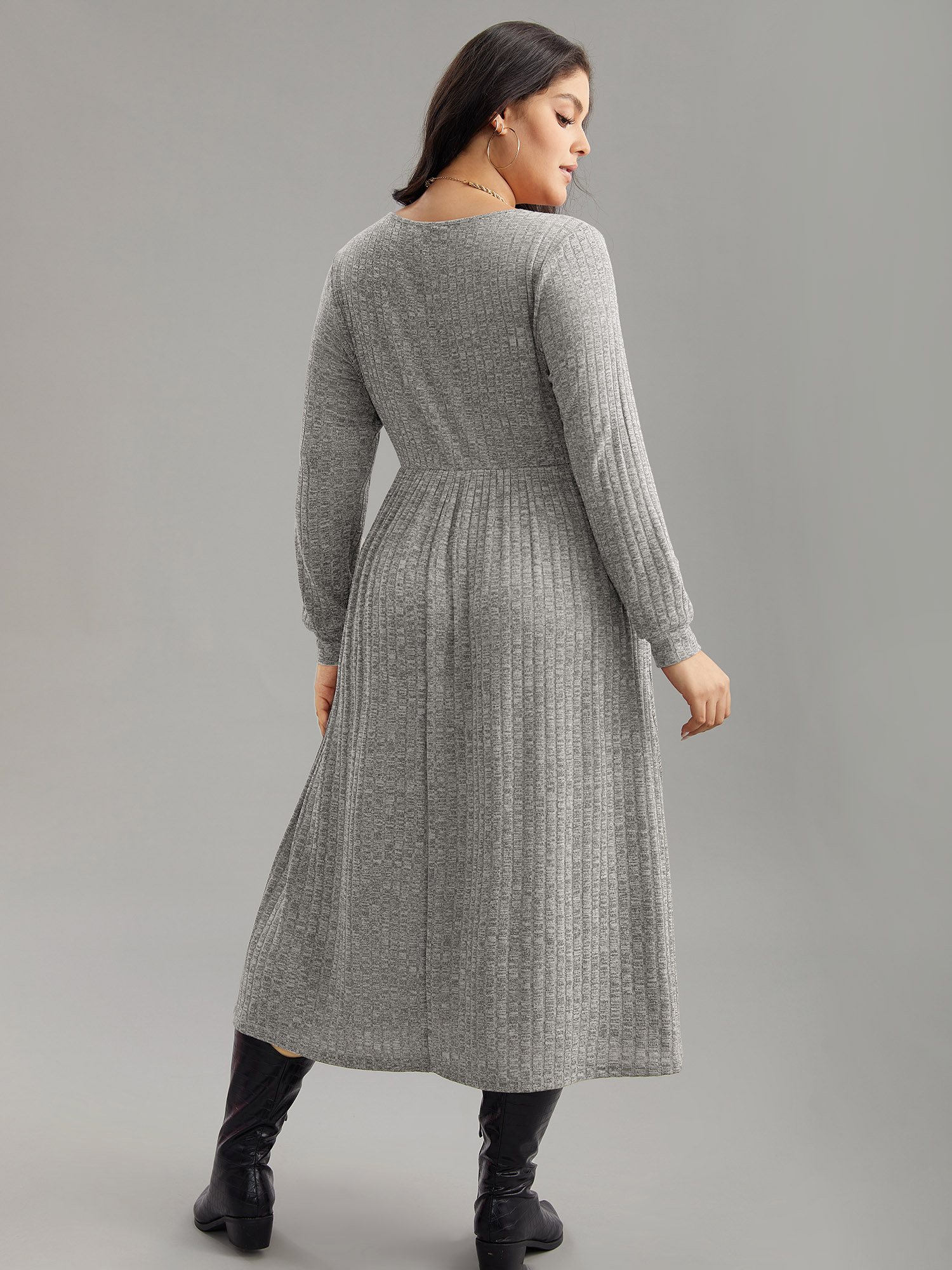 Plus Size Rib Knit Plain Plisse Long Sleeve Dress LightGray Women Casual Rib Knit V-neck Long Sleeve Curvy Midi Dress BloomChic 22-24/3X 
