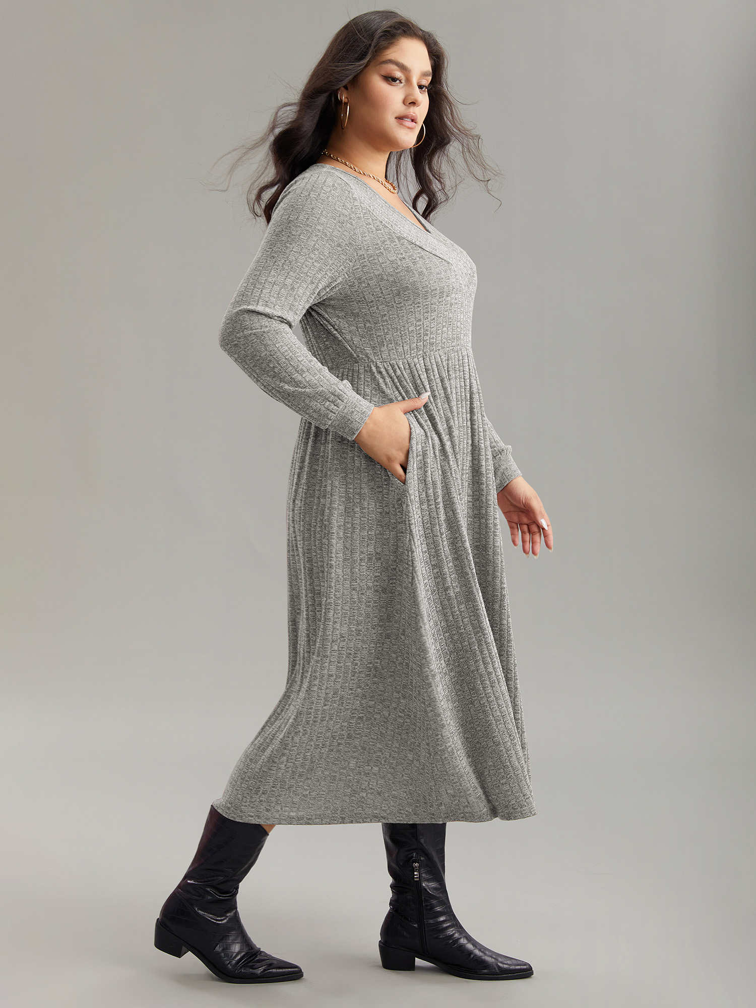 

Plus Size Rib Knit Plain Plisse Long Sleeve Dress LightGray Women Casual Rib Knit V-neck Long Sleeve Curvy Midi Dress BloomChic