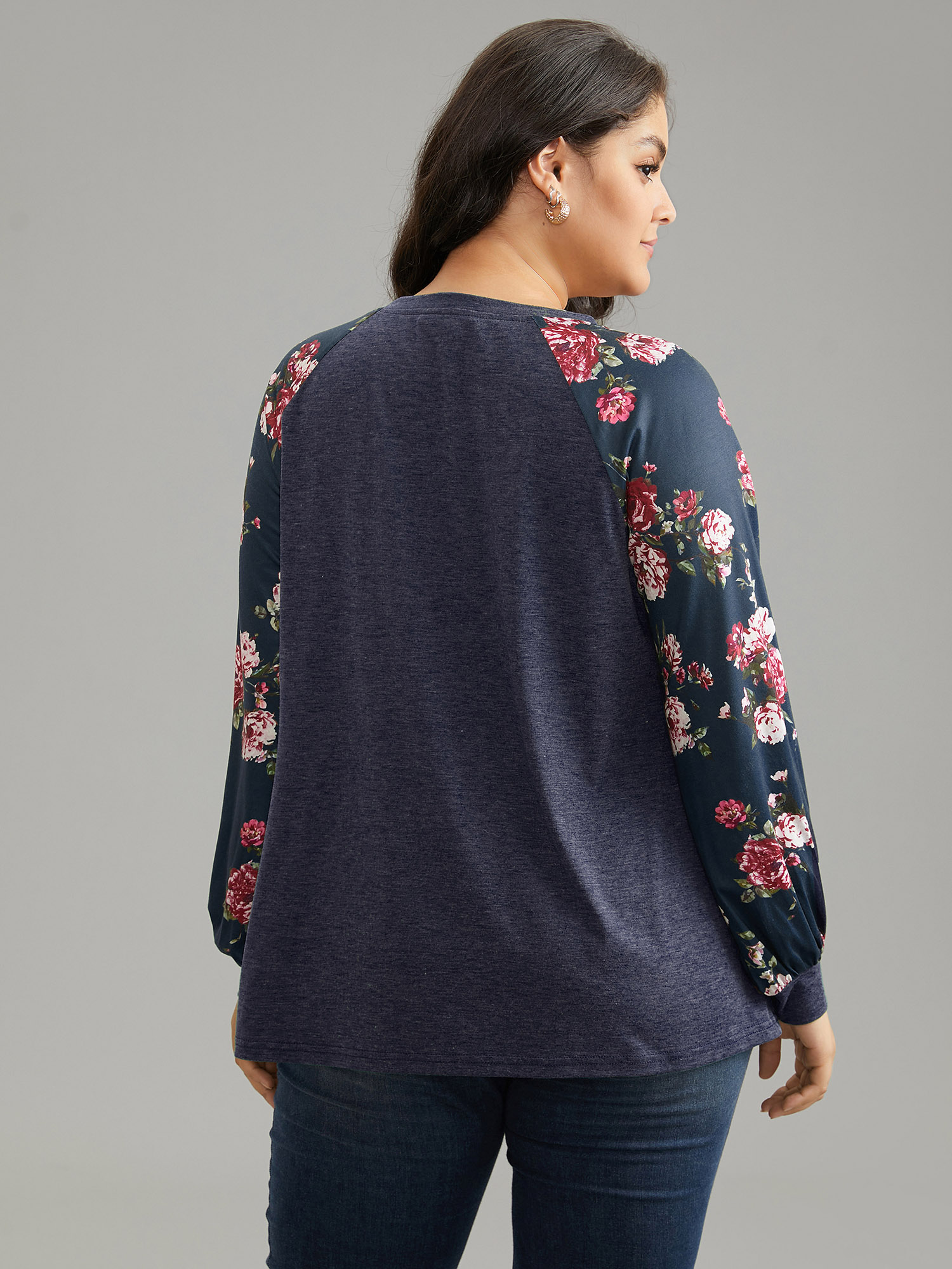 Plus Size Floral Patchwork Crew Neck Raglan Sleeve T-shirt DarkBlue Women Elegant Printed Floral Round Neck Dailywear T-shirts BloomChic 18-20/2X 