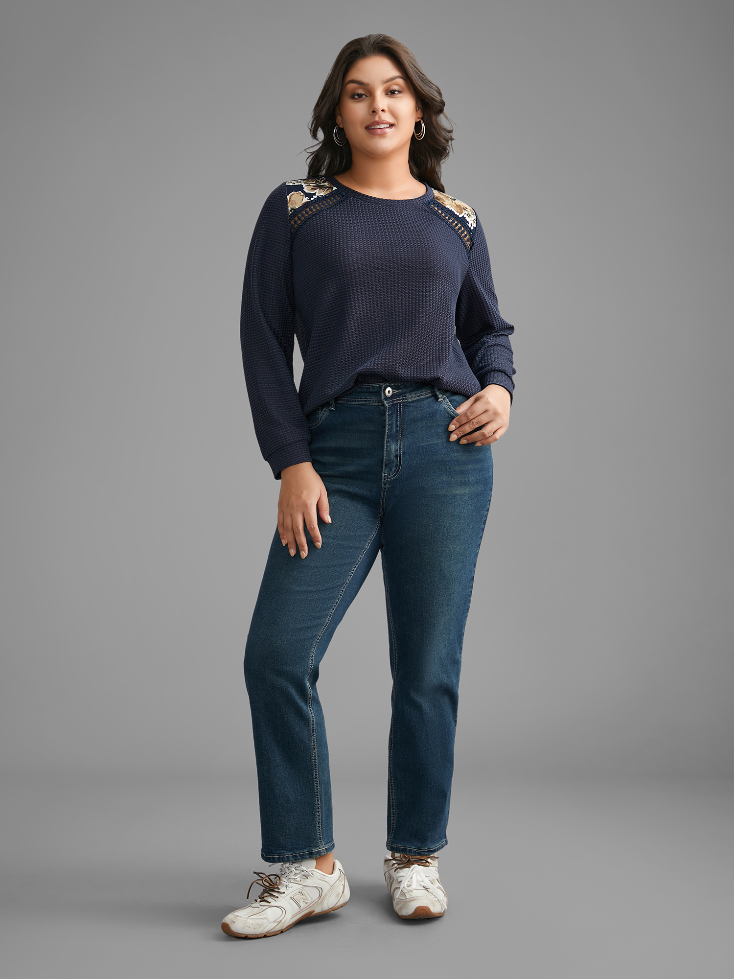 Plus Size Natural Flowers Patchwork Woven Ribbon T-shirt Indigo Women Casual Woven ribbon&lace trim Round Neck Everyday T-shirts BloomChic 12/L 