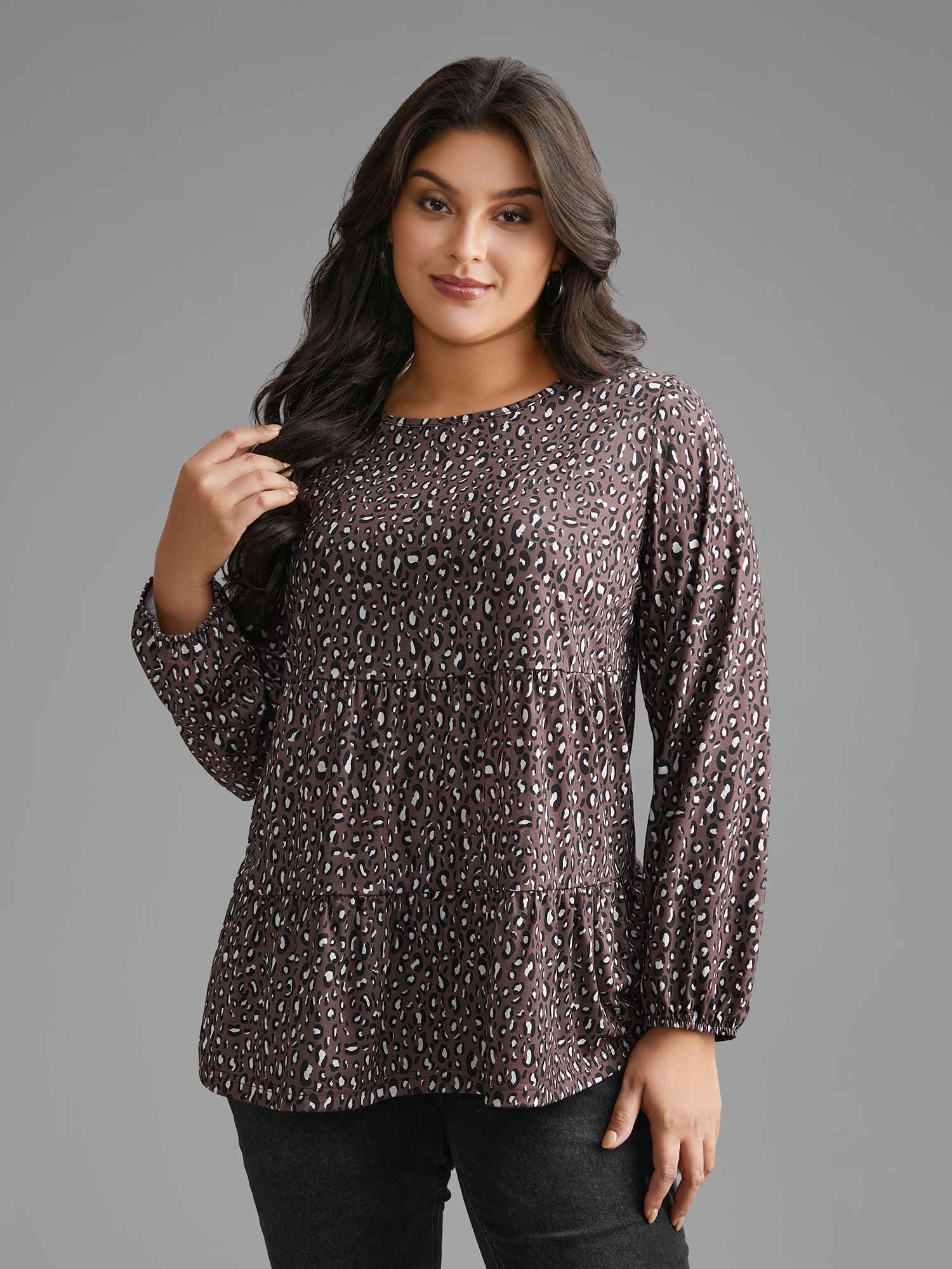 

Plus Size Leopard Print Ruffle Layered Hem Jersey Top DarkBrown Round Neck Extra Long Sleeve Casual Jersey Tops