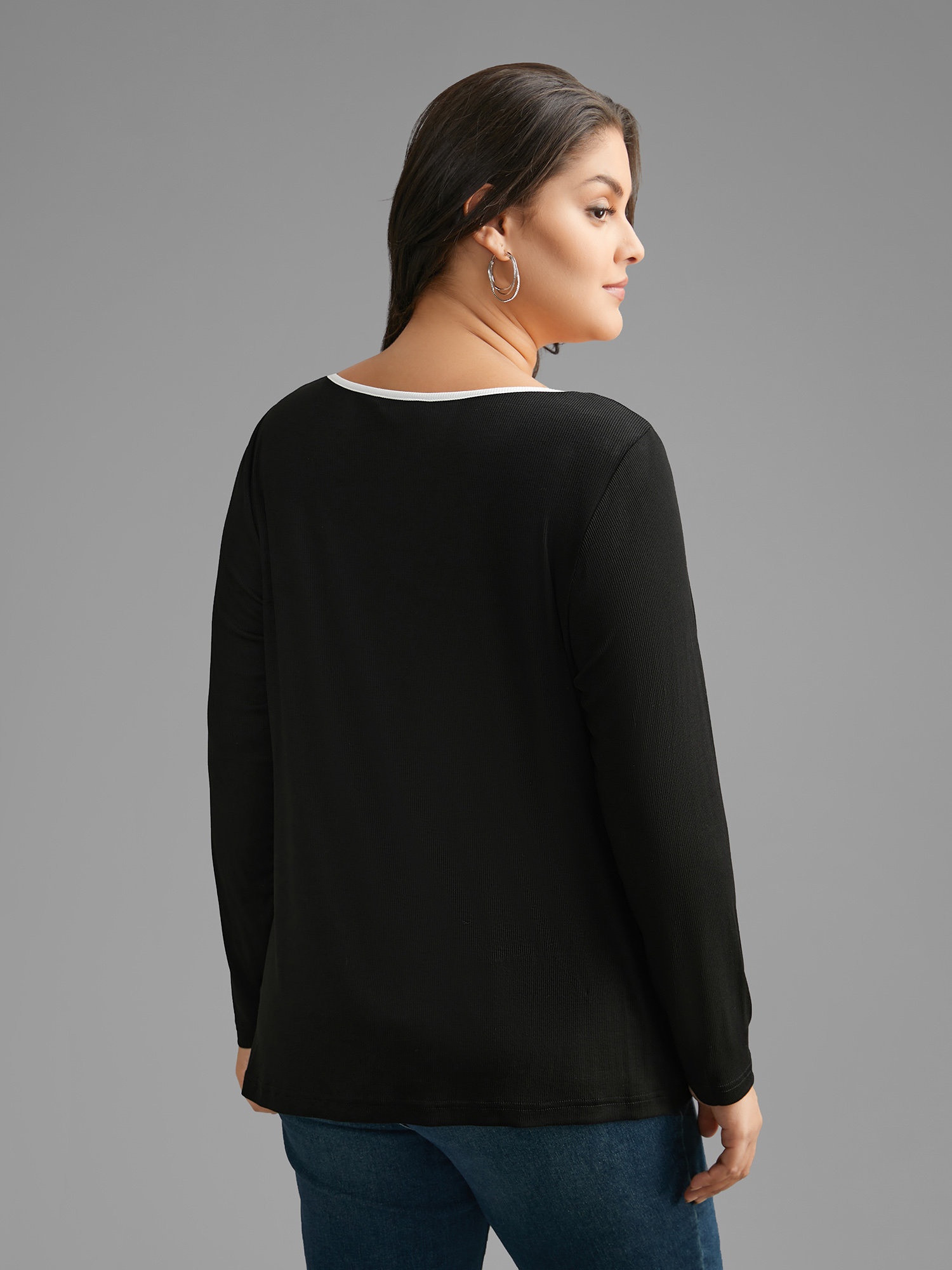Plus Size Square Neck Contrast Trim T-shirt Black Women Casual Texture Square Neck Bodycon Everyday T-shirts BloomChic 22-24/3X 