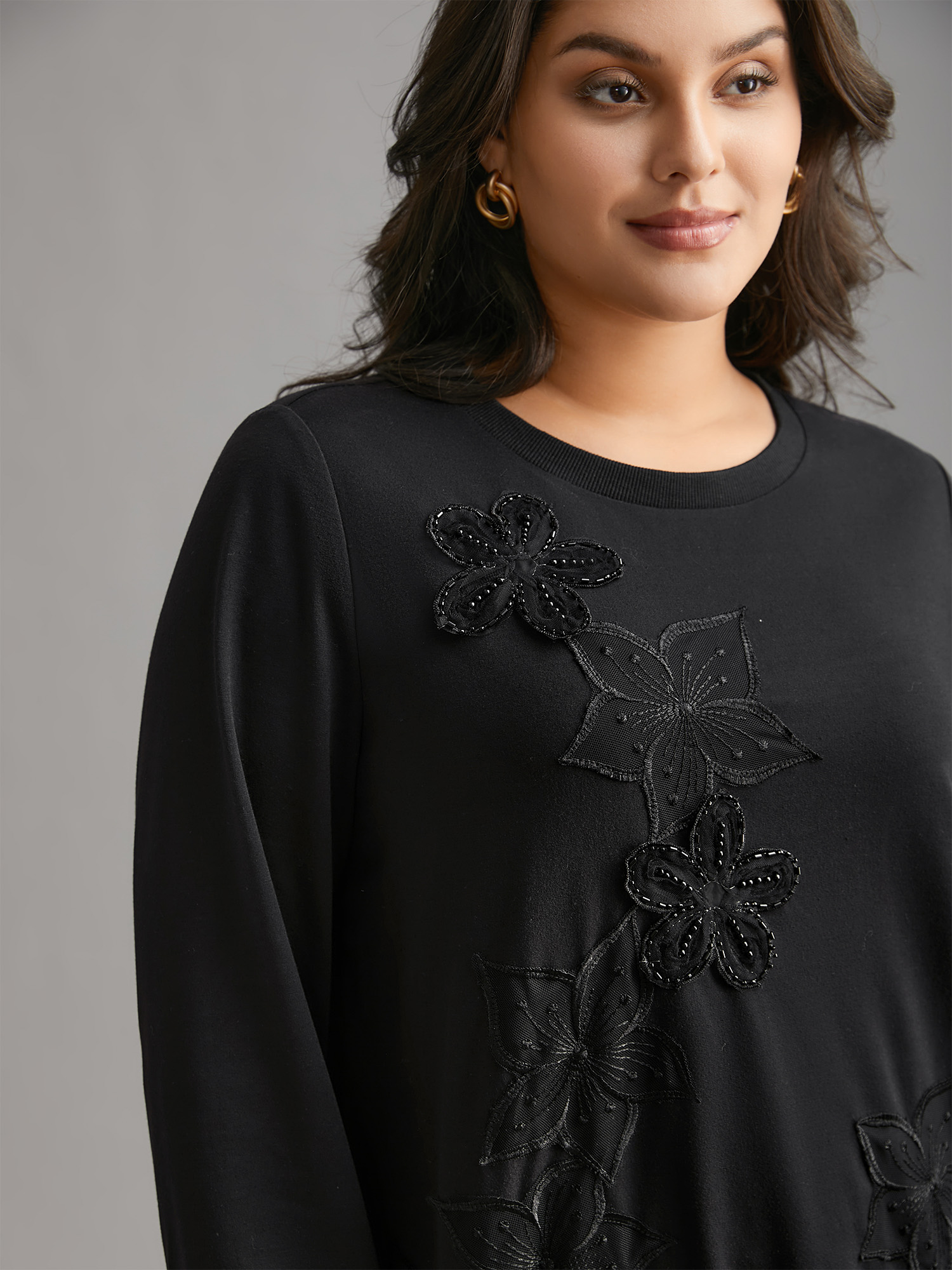 

Plus Size Crew Neck Floral Embroidered Sweatshirt Women Black Elegant Patchwork Round Neck Everyday Sweatshirts BloomChic