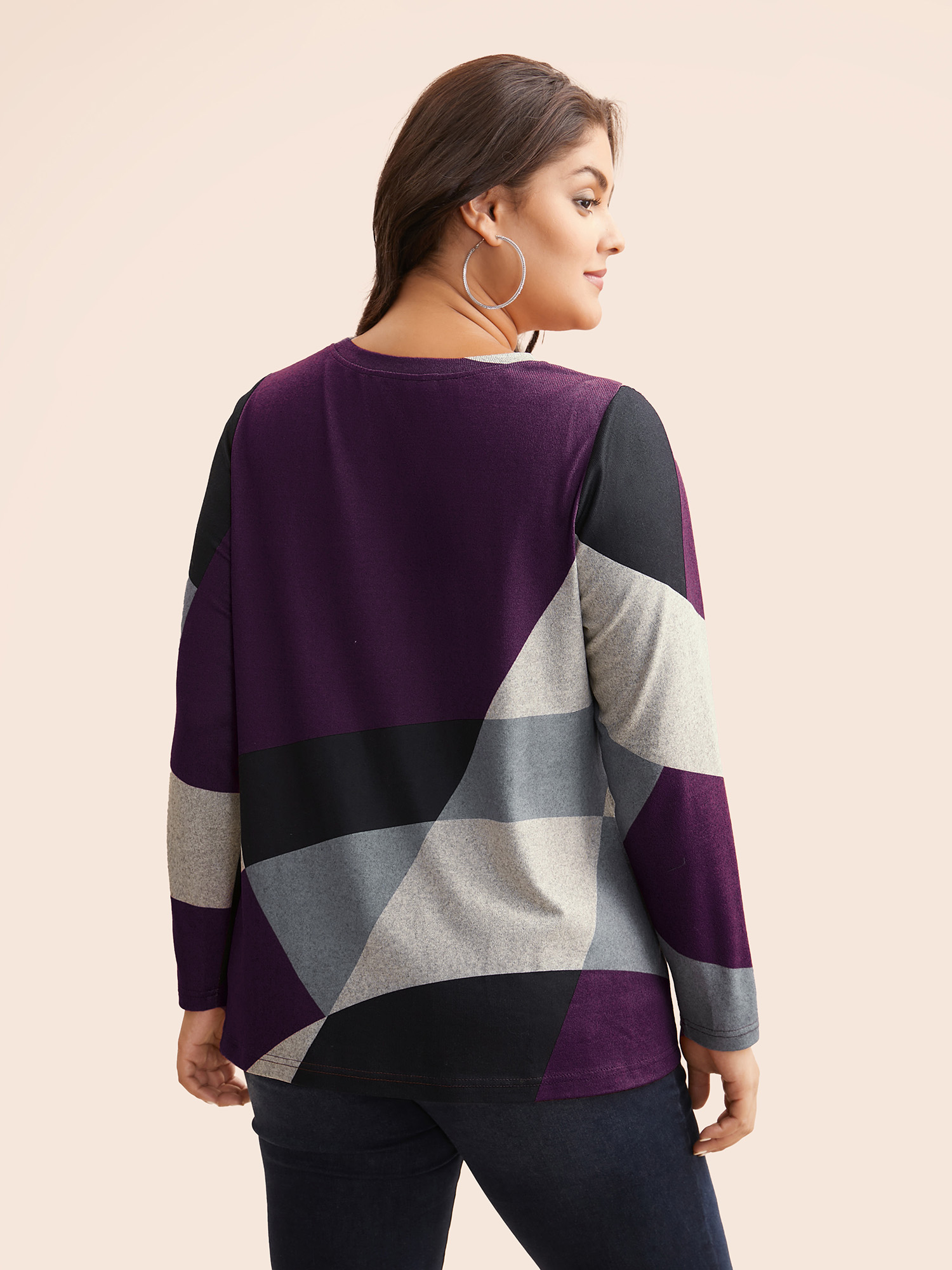 Plus Size Round Neck Colorblock Contrast T-shirt Eggplant Women Casual Contrast Non Everyday T-shirts BloomChic 28/5X 