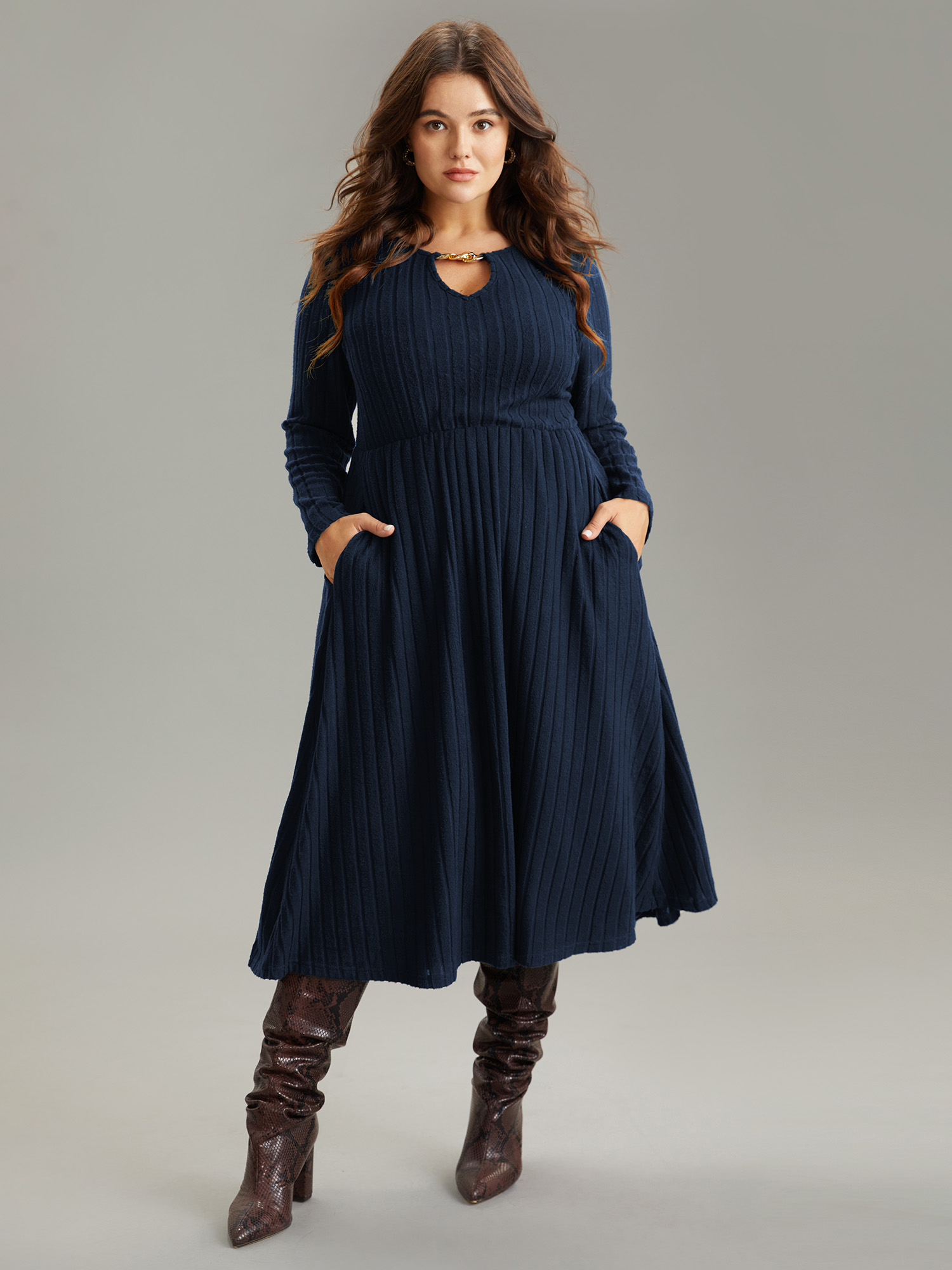 Plus Size Women Work Plain Rib Knit Regular Sleeve Long Sleeve Notched collar Pocket Work From Home Dresses BloomChic 