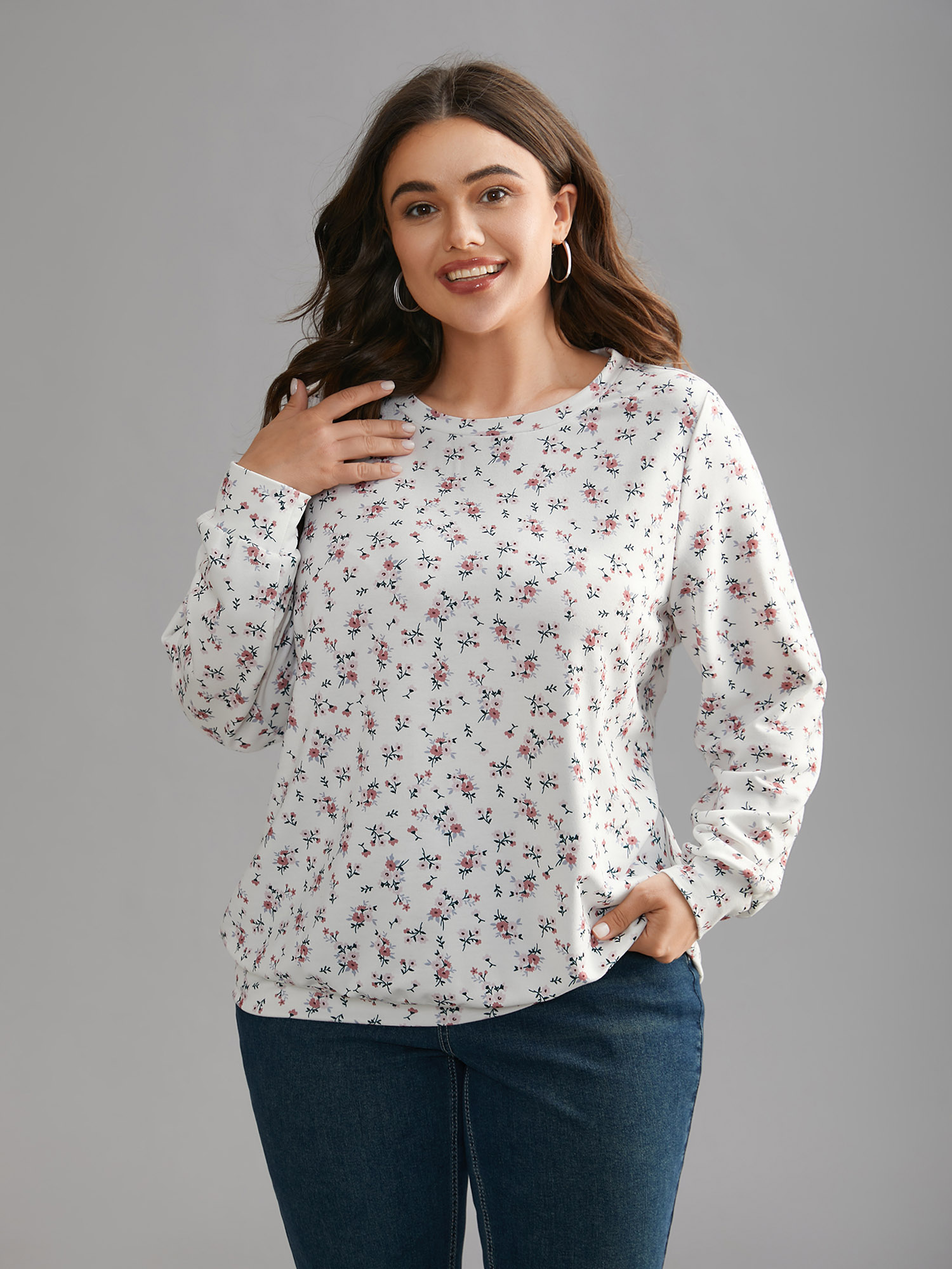 

Plus Size Ditsy Floral Round Neck Sweatshirt Women Multicolor Casual Contrast Loose Round Neck Everyday Sweatshirts BloomChic