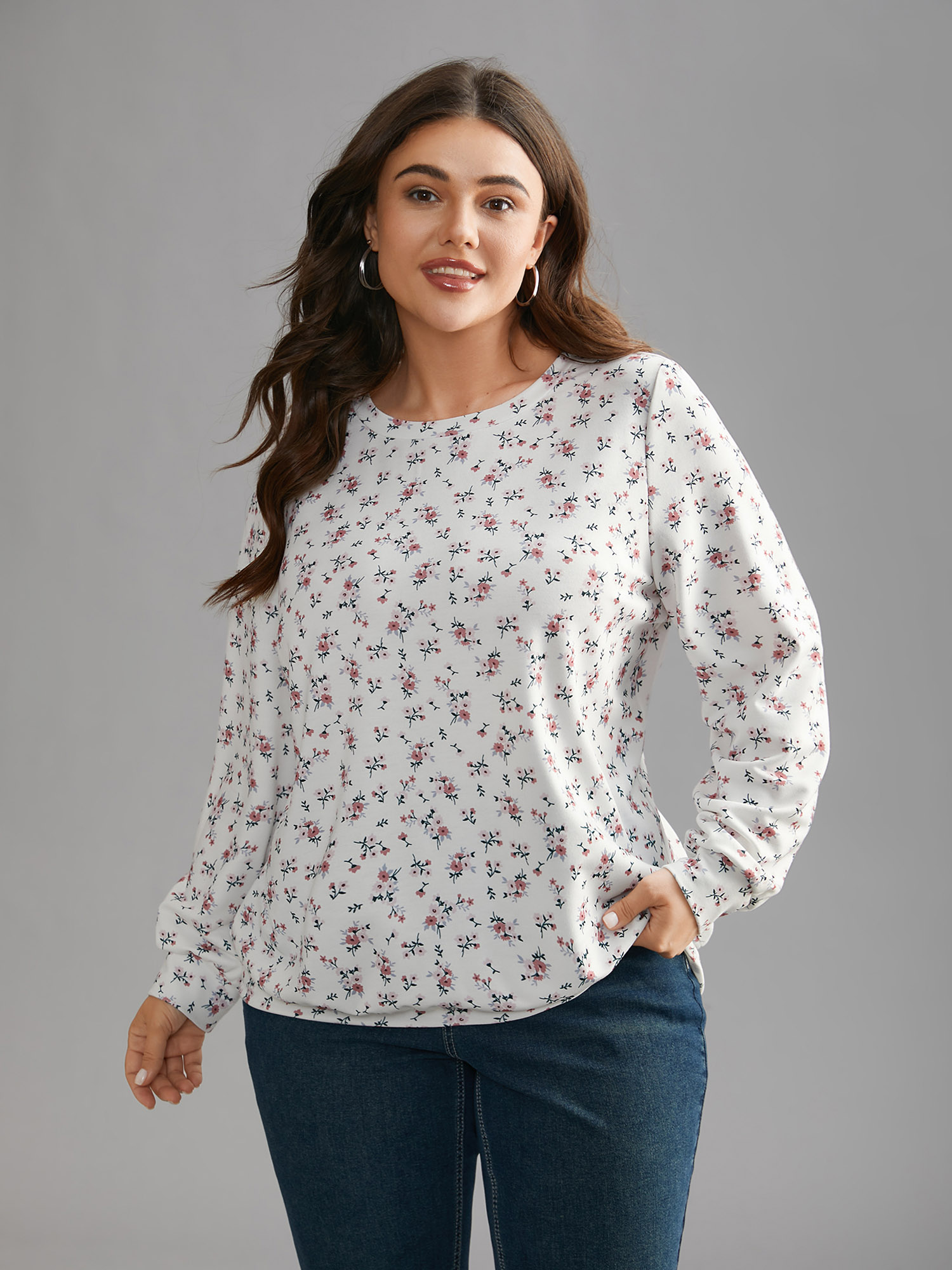 Plus Size Ditsy Floral Round Neck Sweatshirt Women Multicolor Casual Contrast Loose Round Neck Everyday Sweatshirts BloomChic 22-24/3X 