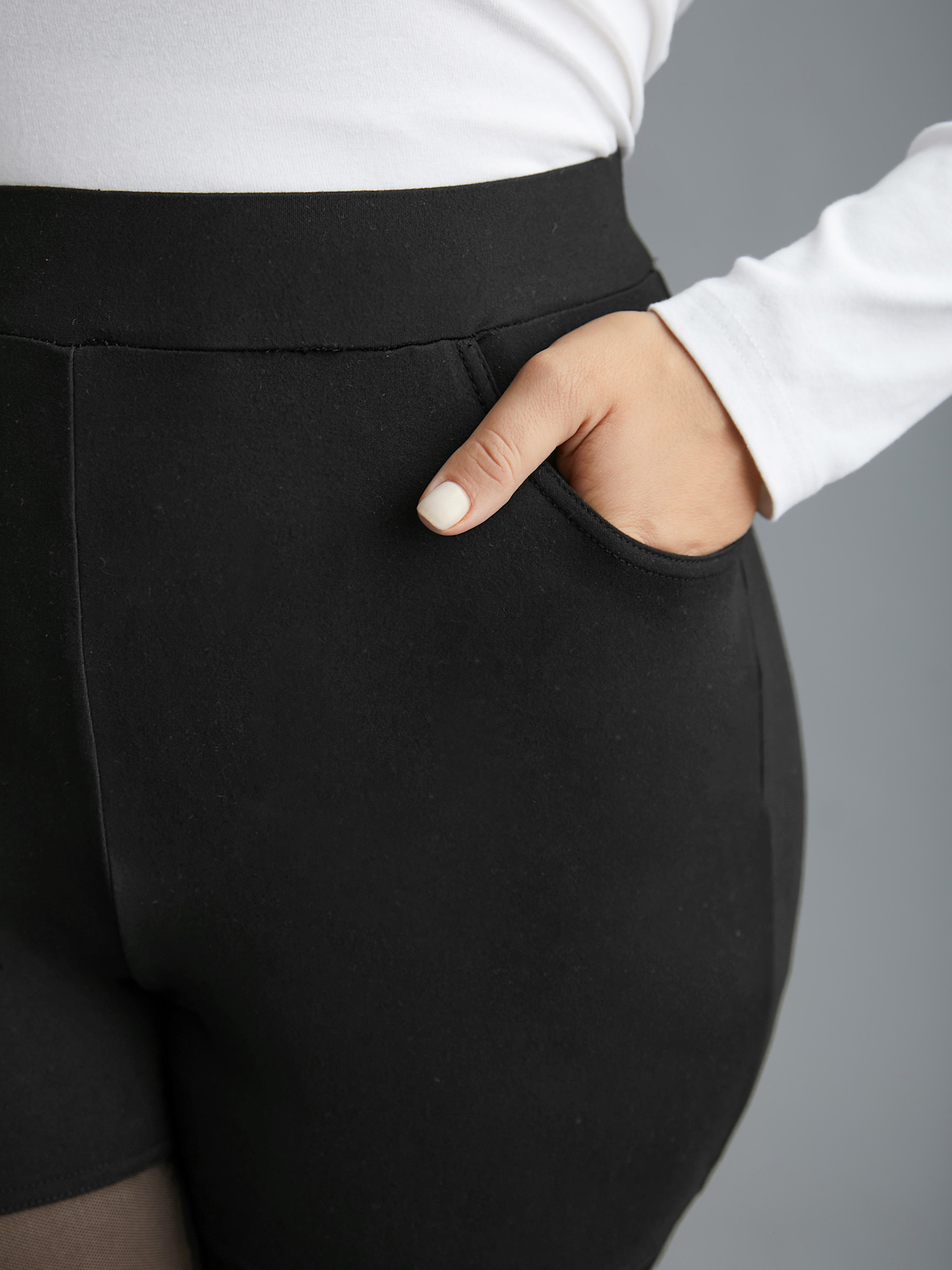 Plus Size Mesh Patchwork Mid Rise Slim-Fit Leggings Women Black Elegant High stretch Skinny Mid Rise Everyday Leggings BloomChic 12/L 