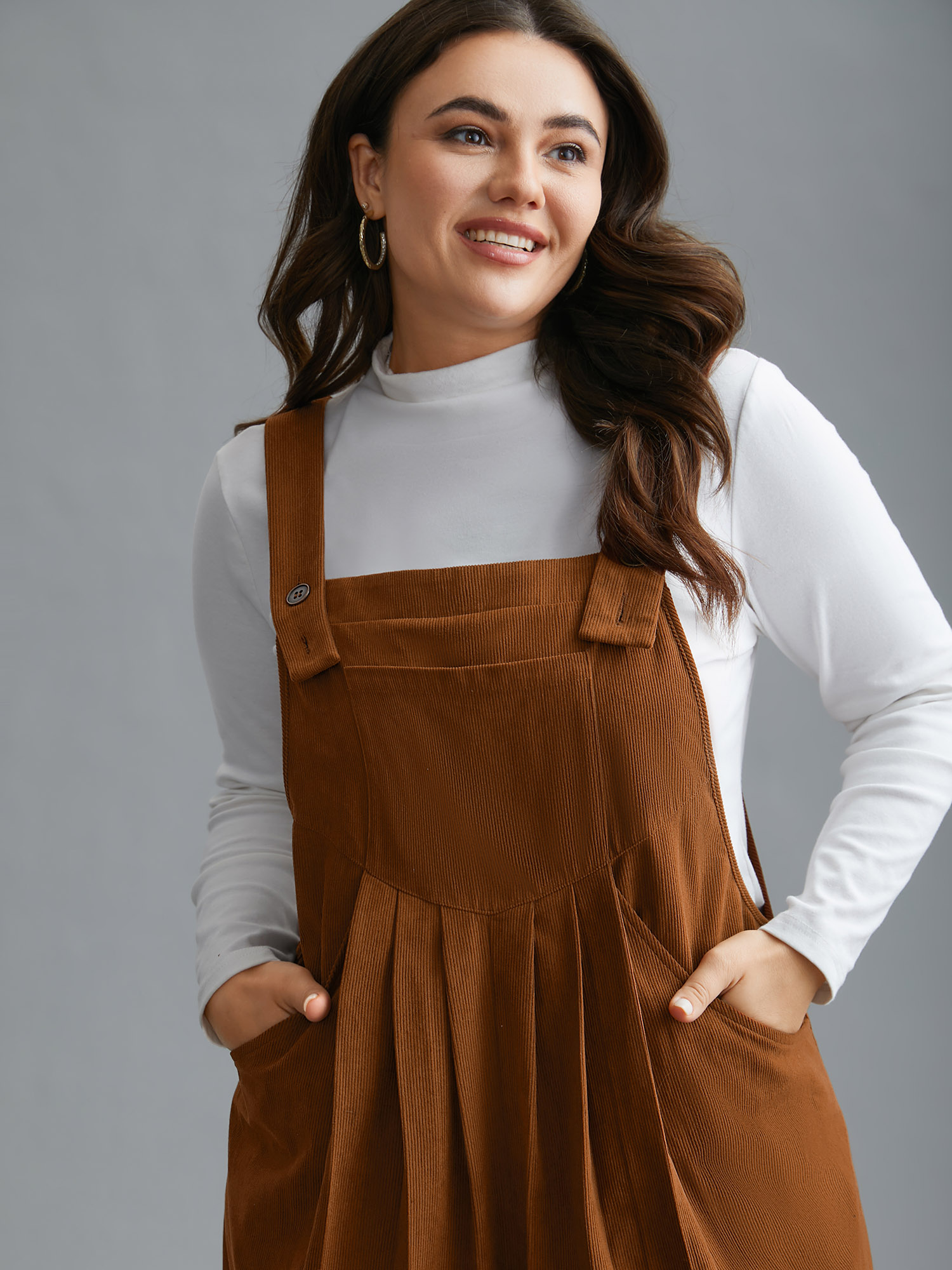 

Plus Size Yellowishbrown Plain Chest Pocket Pleated Jumpsuit Women Casual Sleeveless Non Everyday Loose Jumpsuits BloomChic