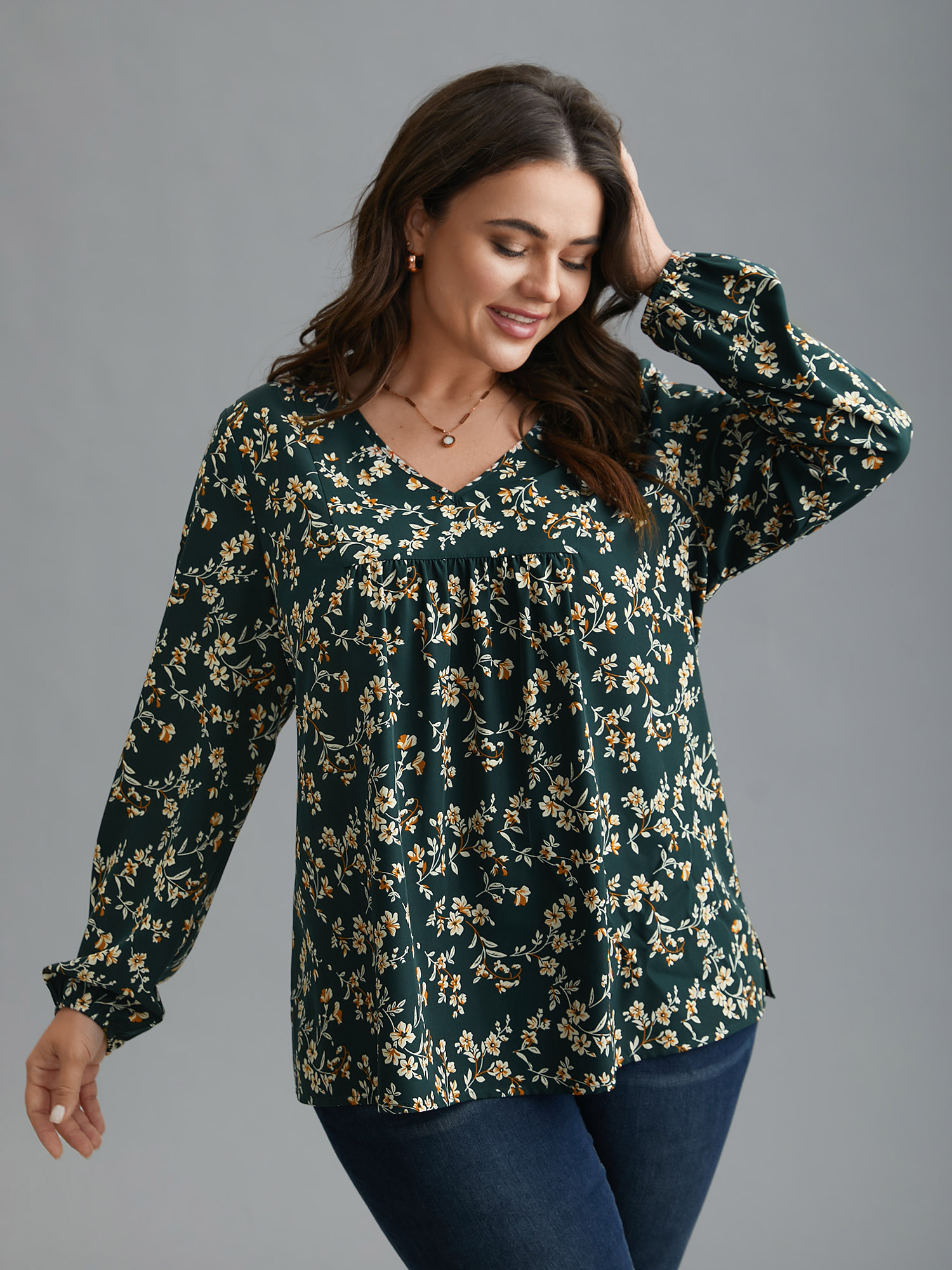 

Plus Size DarkGreen Ditsy Floral Split Hem Gathered Blouse Women Elegant Extra Long Sleeve V-neck Everyday Blouses BloomChic