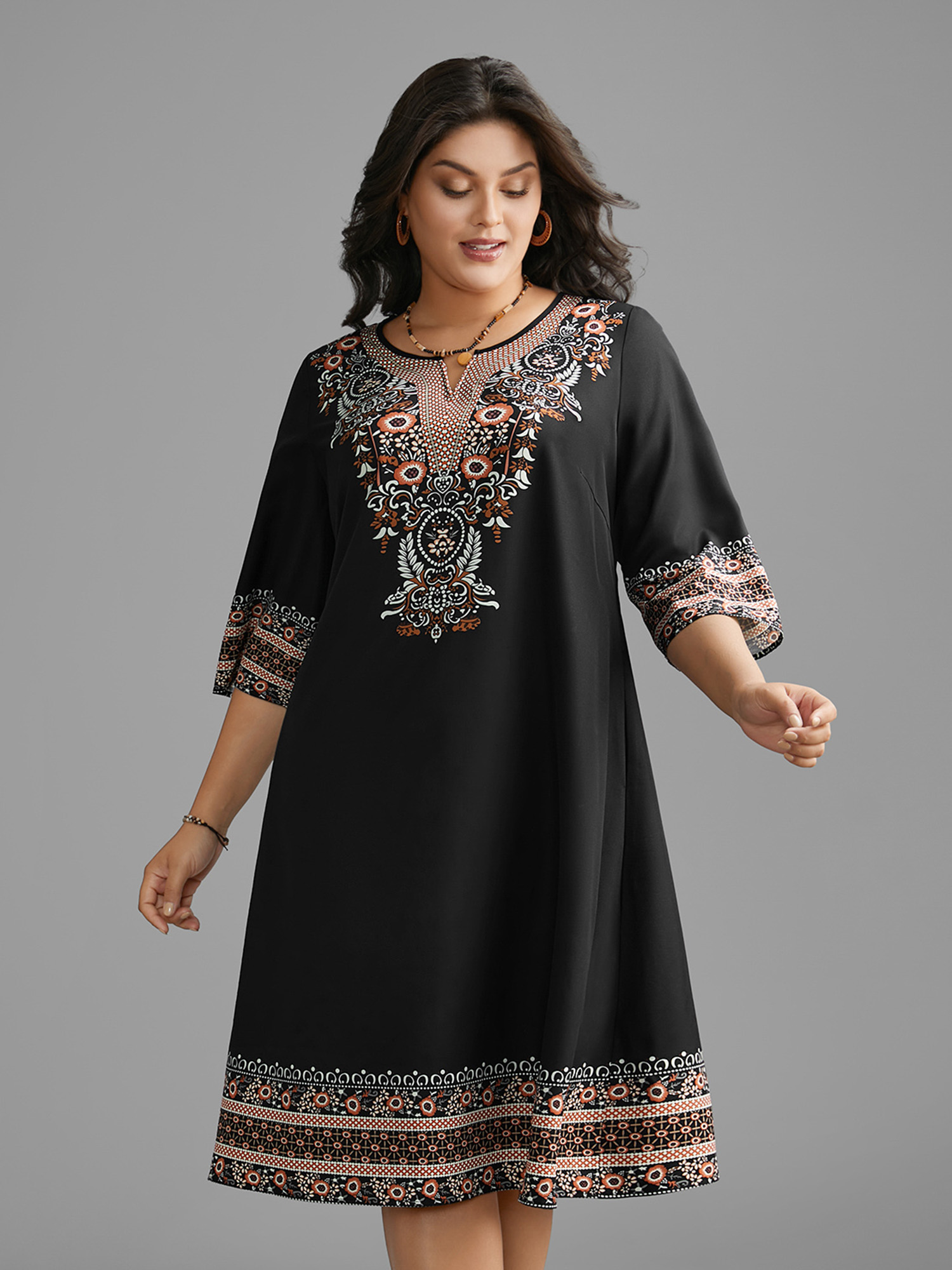 

Plus Size Notched Collar Boho Print Pocket Dress BlackFlower Women Resort Non Notched collar Elbow-length sleeve Curvy BloomChic