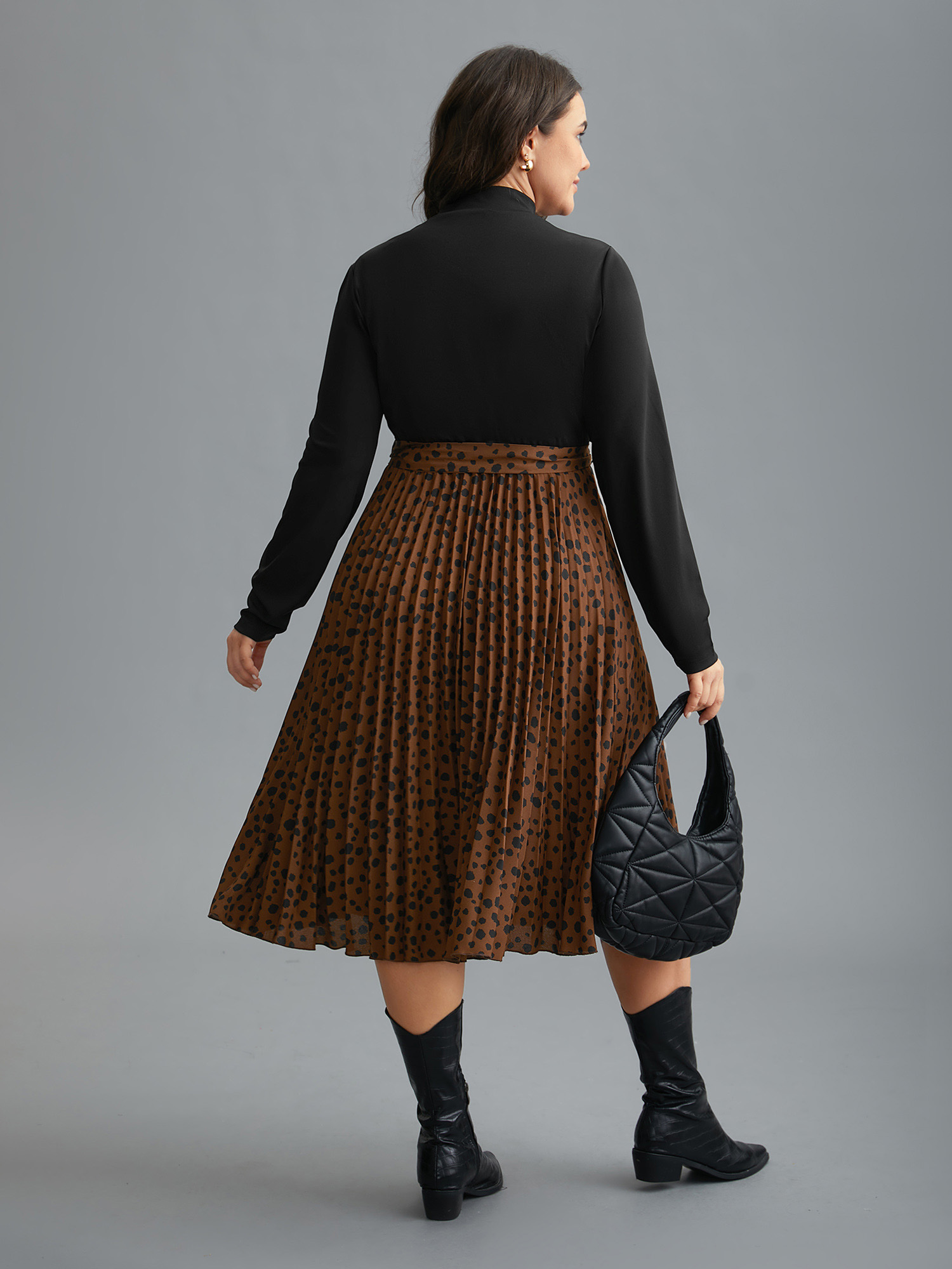 Plus Size Leopard Print Pleated Mock Neck Midi Dress Bronze Women At the Office Belted Mock Neck Long Sleeve Curvy BloomChic 28/5X 