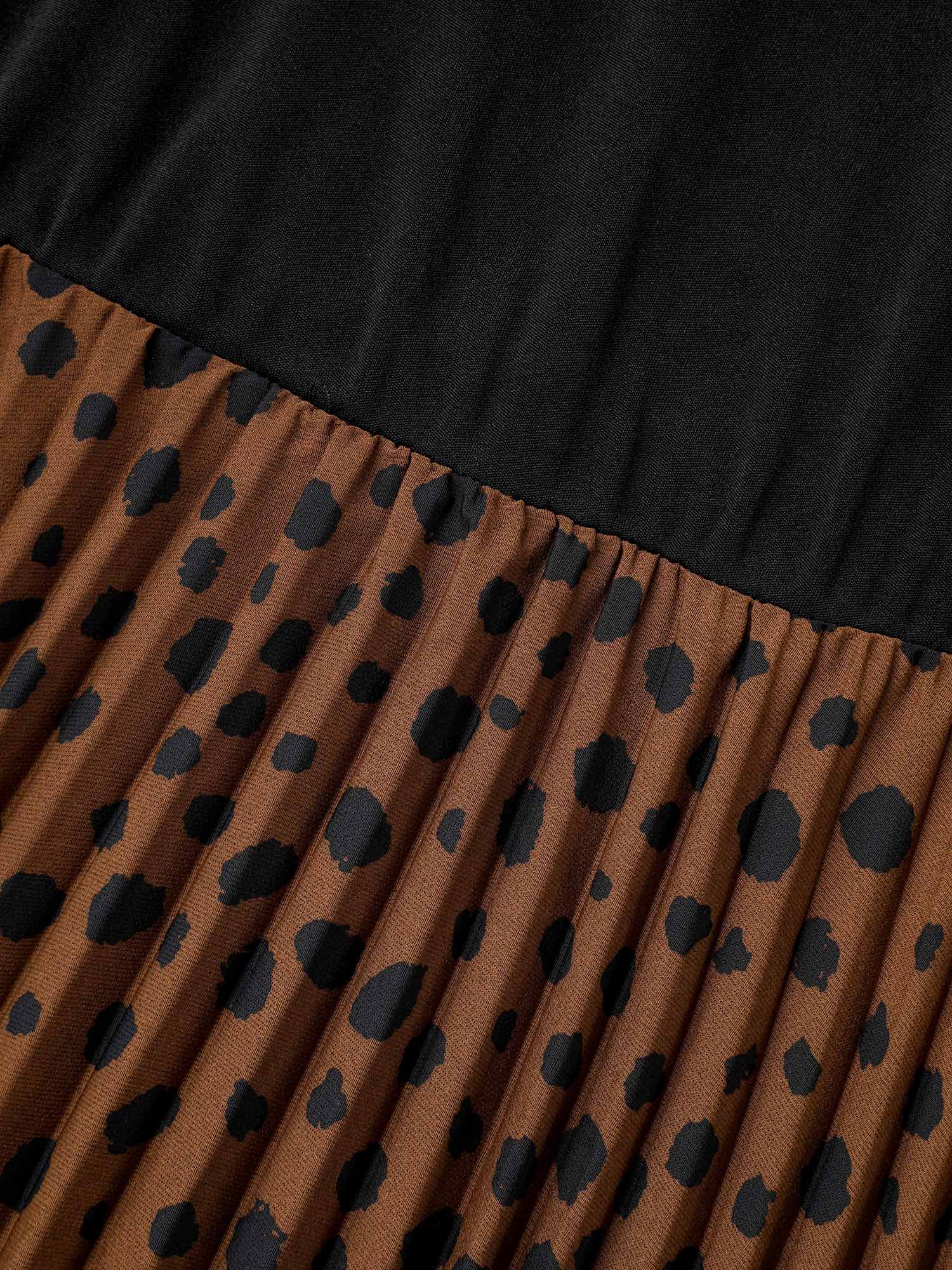 Plus Size Leopard Print Pleated Mock Neck Midi Dress Bronze Women At the Office Belted Mock Neck Long Sleeve Curvy BloomChic 28/5X 