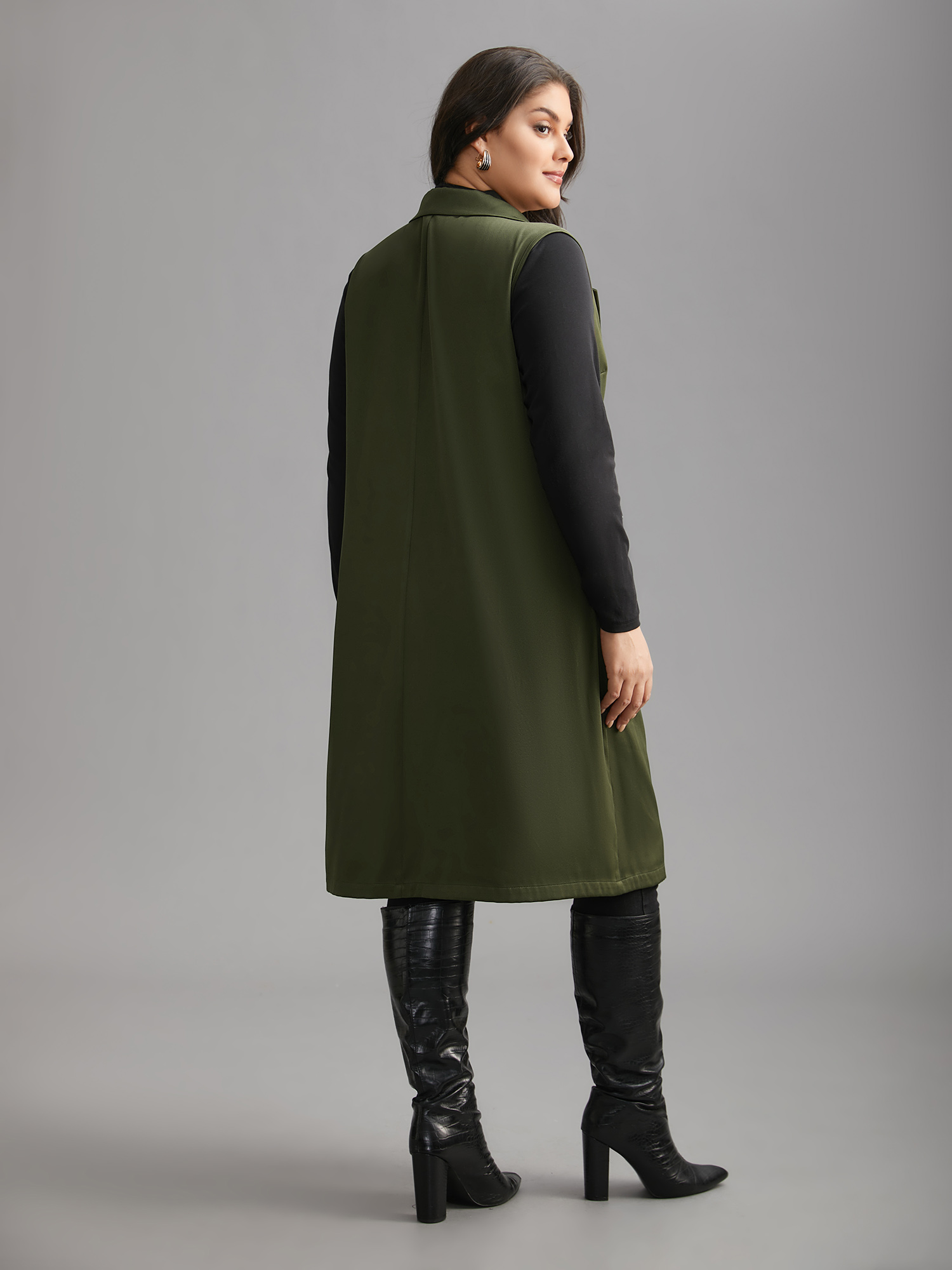 Plus Size Solid Lapel Collar Pockets Coat Women ArmyGreen Elegant Button Loose Ladies Everyday Winter Coats BloomChic 30/6X 