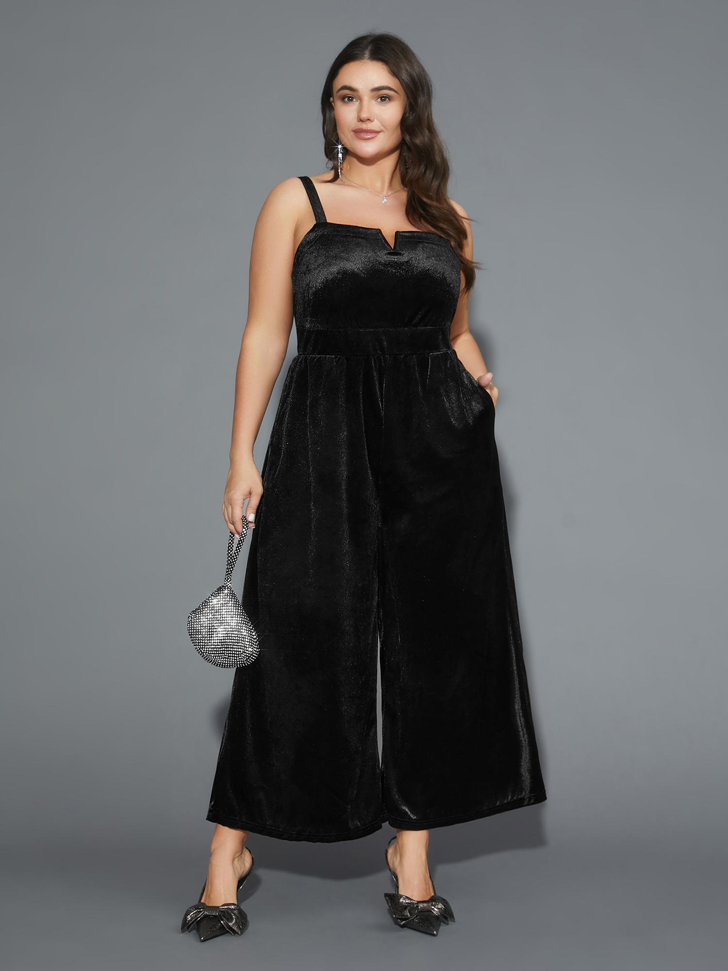 

Plus Size Black Solid Notched Straight Leg Jumpsuit Women Cocktail Sleeveless Notched collar Party Loose Jumpsuits BloomChic