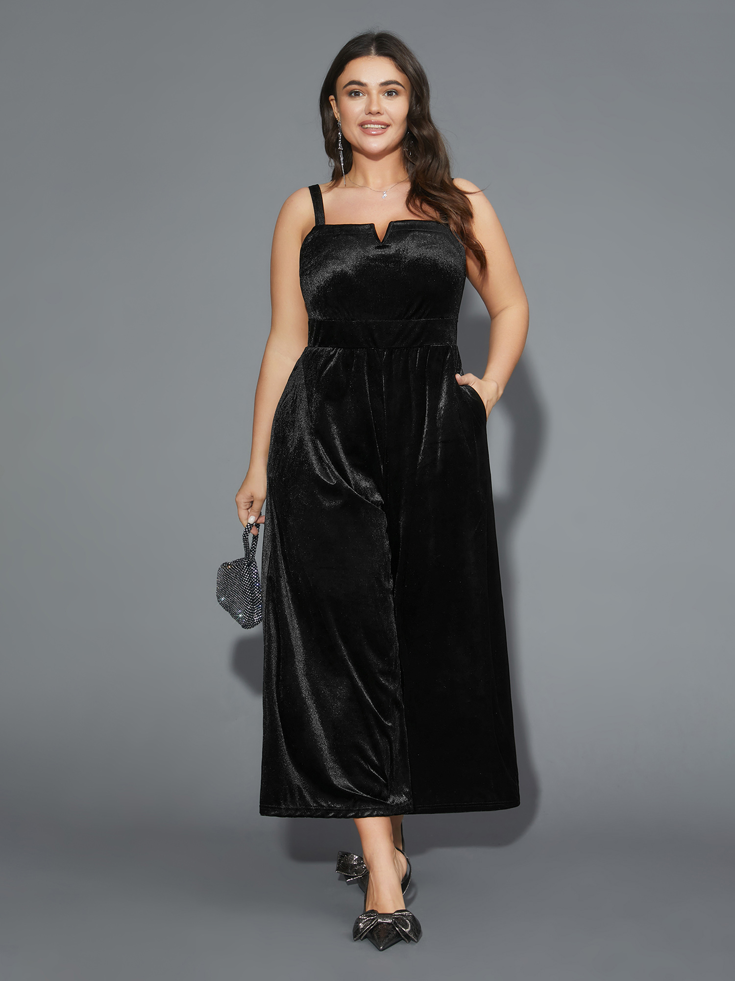 

Plus Size Black Solid Notched Straight Leg Jumpsuit Women Cocktail Sleeveless Notched collar Party Loose Jumpsuits BloomChic