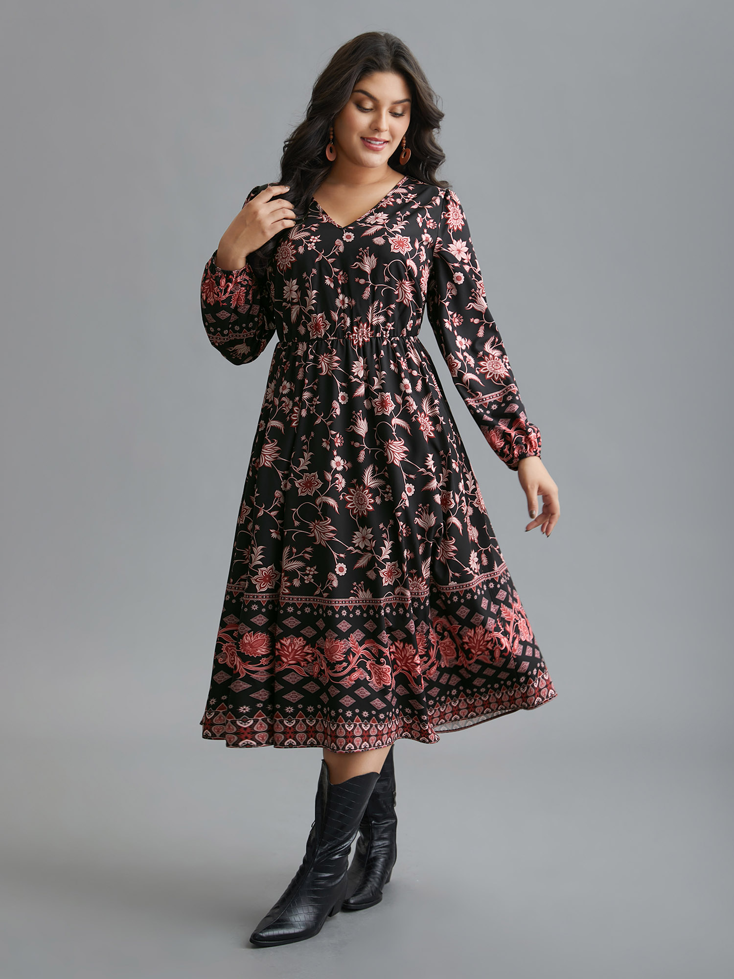 

Plus Size Floral Elastic Waist V-Neck Midi Dress BlackFlower Women Resort Non V-neck Long Sleeve Curvy BloomChic