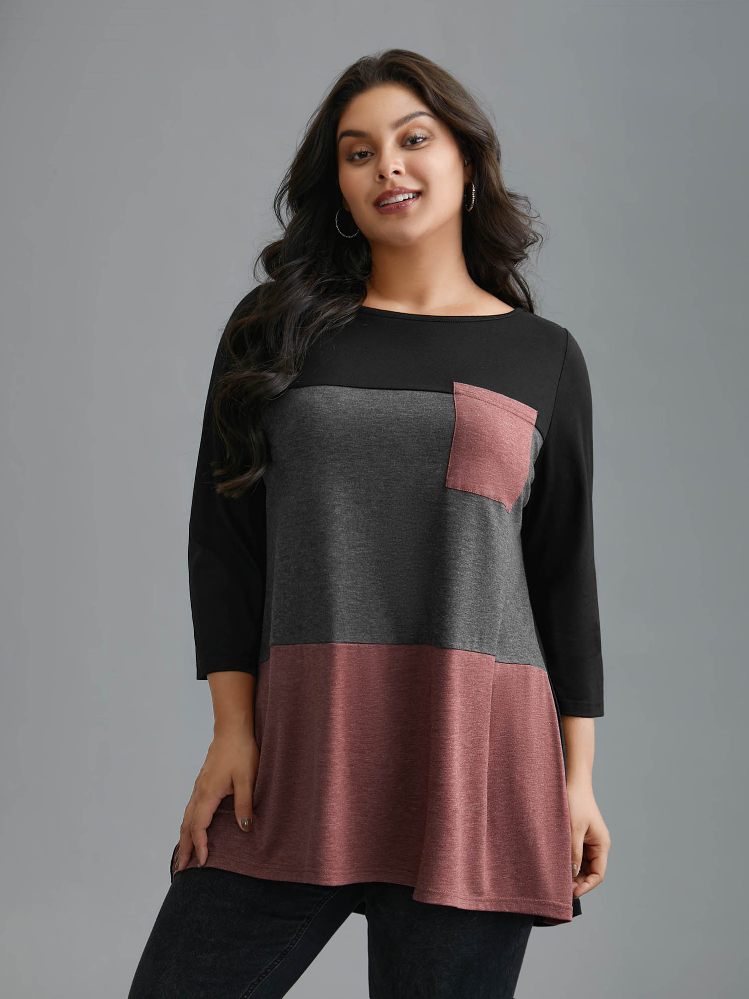 Plus Size Color Block Chest Pocket Round Neck T-Shirt Multicolor Women Casual Contrast Boat Neck Loose Everyday T-shirts BloomChic 26/4X 