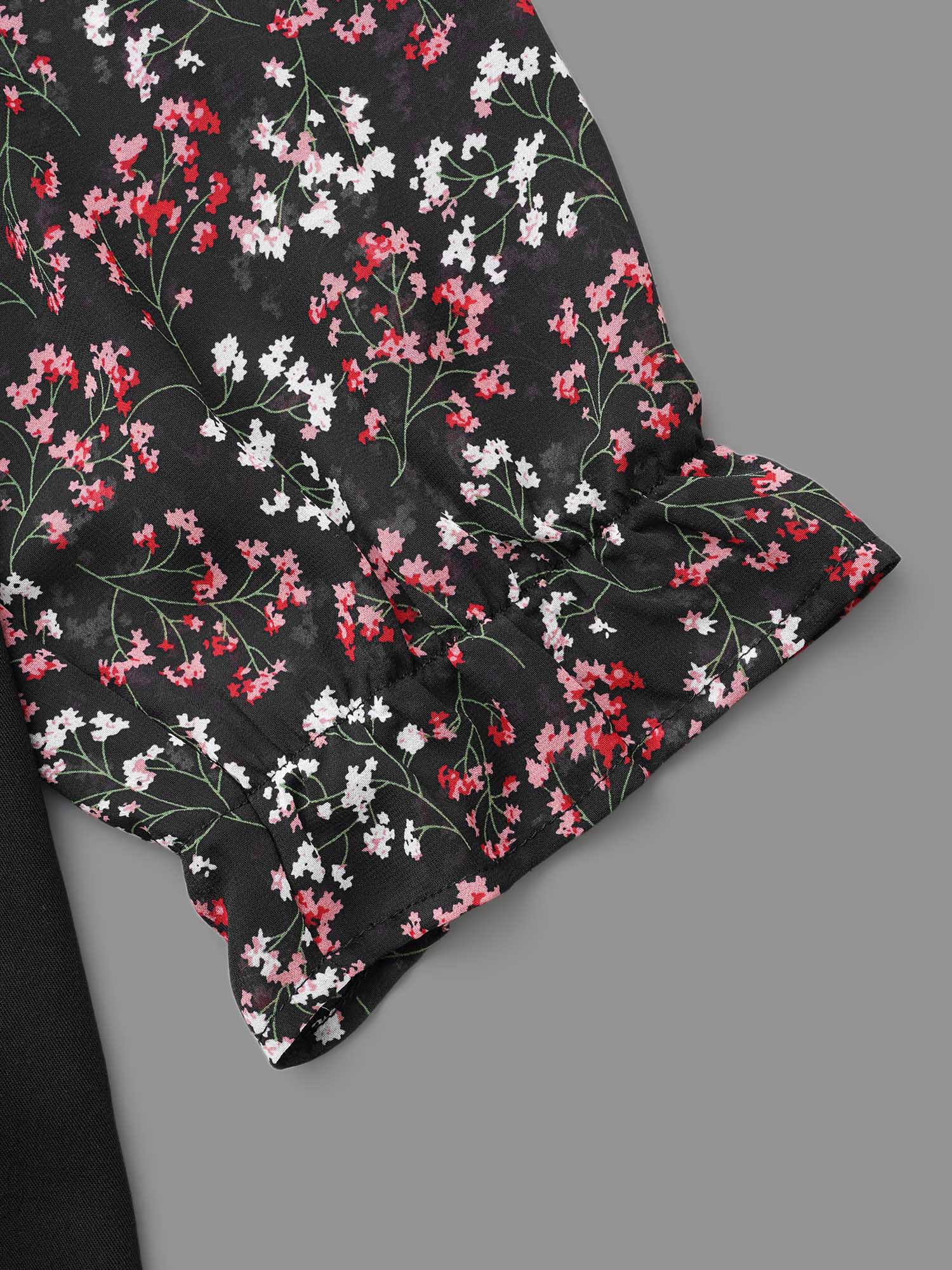 

Plus Size Black V Neck Ditsy Floral Patchwork Blouse Women Elegant Elbow-length sleeve V-neck Everyday Blouses BloomChic