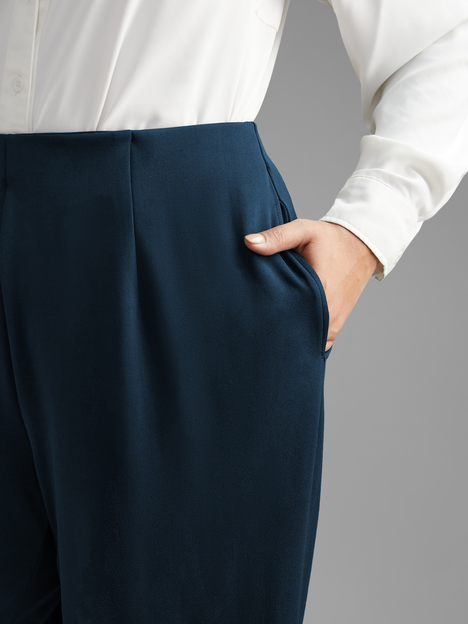 Plus Size Solid Elastic Waist Pleated Wide Leg Pants Women Aegean At the Office Wide Leg Mid Rise Work Pants BloomChic 14-16/1X 