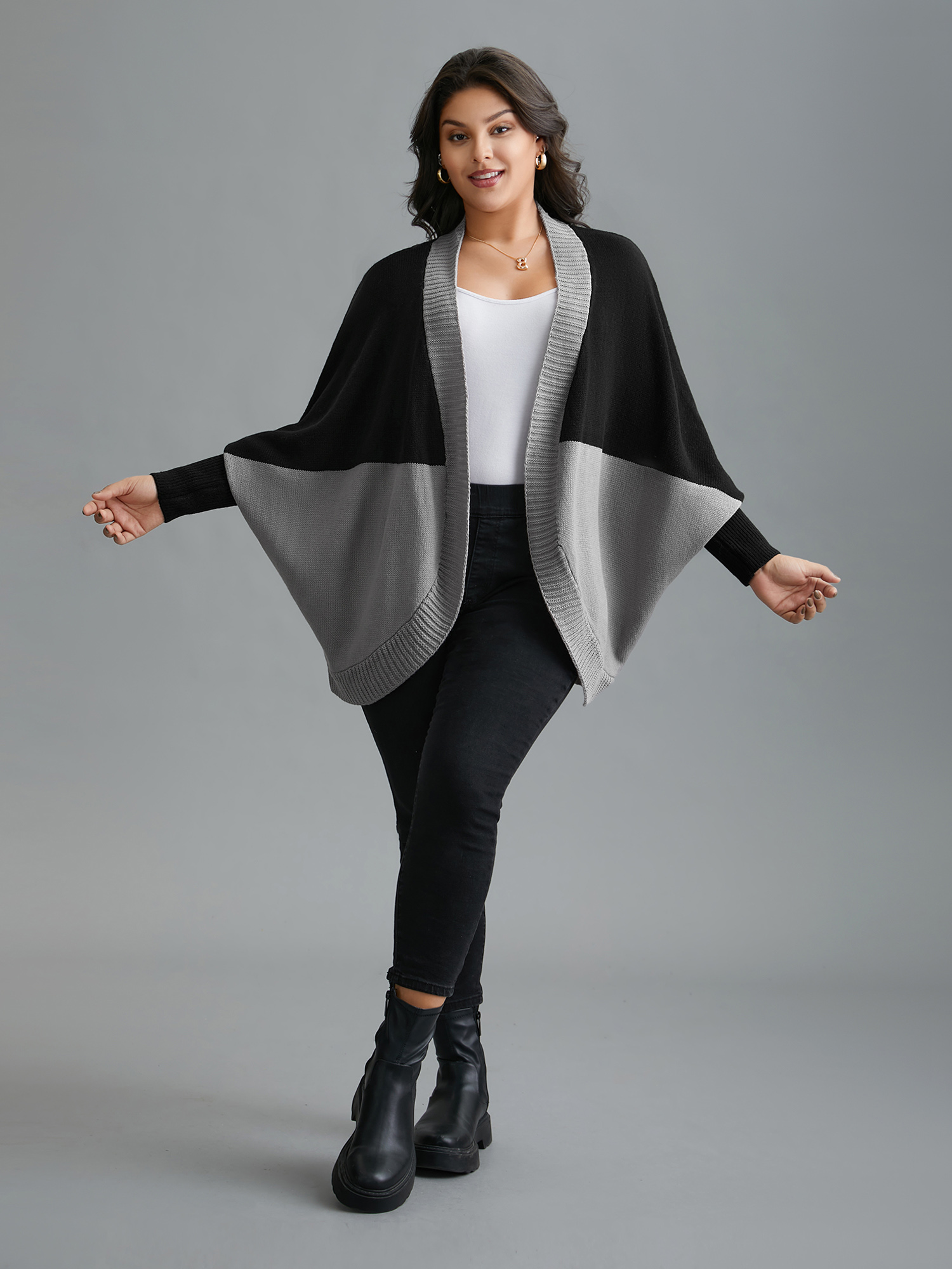 Plus Size Curvy Ribbed Hem Color Block Knit Cardigan Black Women Casual Loose Long Sleeve Everyday Cardigans BloomChic 28/5X 
