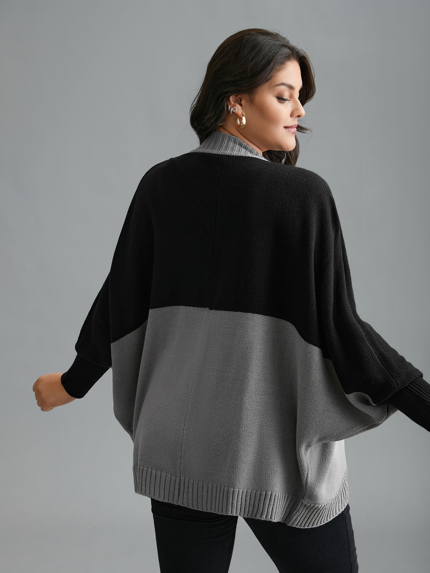 Plus Size Curvy Ribbed Hem Color Block Knit Cardigan Black Women Casual Loose Long Sleeve Everyday Cardigans BloomChic 28/5X 