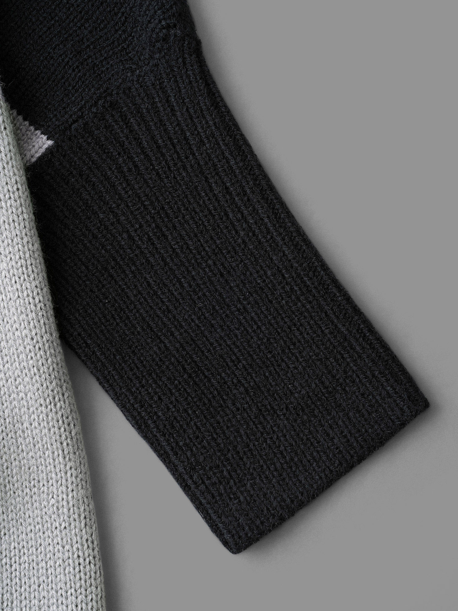 Plus Size Curvy Ribbed Hem Color Block Knit Cardigan Black Women Casual Loose Long Sleeve Everyday Cardigans BloomChic 28/5X 