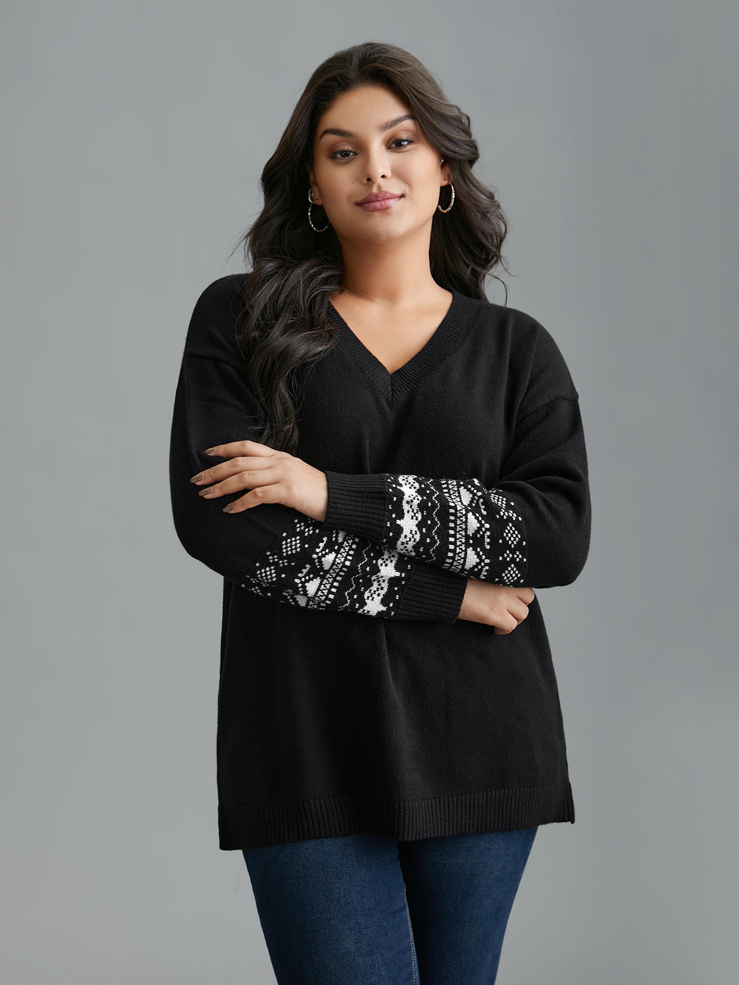 

Plus Size Supersoft Essentials Jacquard Sleeve Side Slit Pullover Black Women Casual Loose Long Sleeve V-neck Everyday Pullovers BloomChic