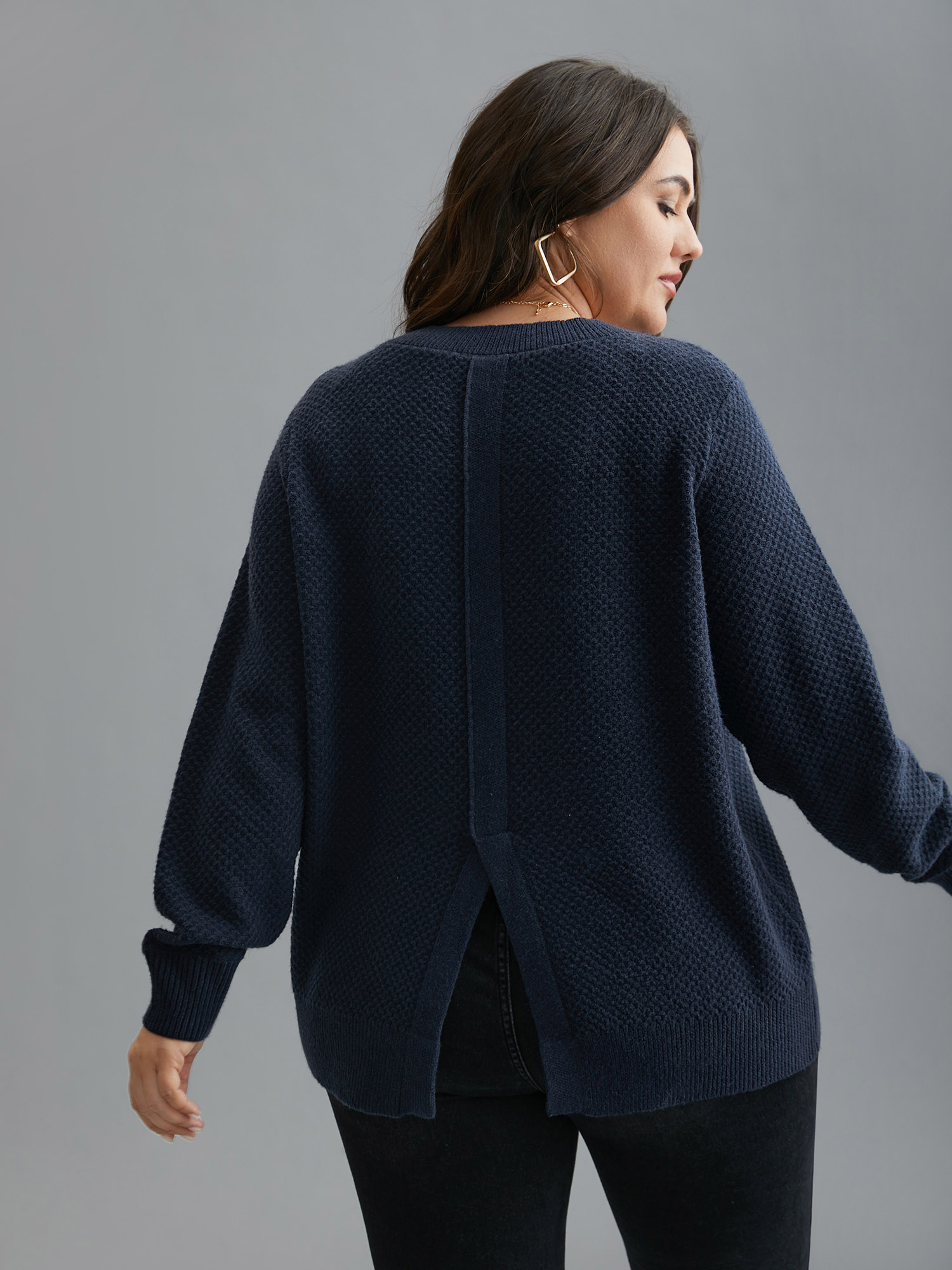 

Plus Size Supersoft Essentials Textured Back Slit Pullover Indigo Women Casual Loose Long Sleeve Round Neck Everyday Pullovers BloomChic