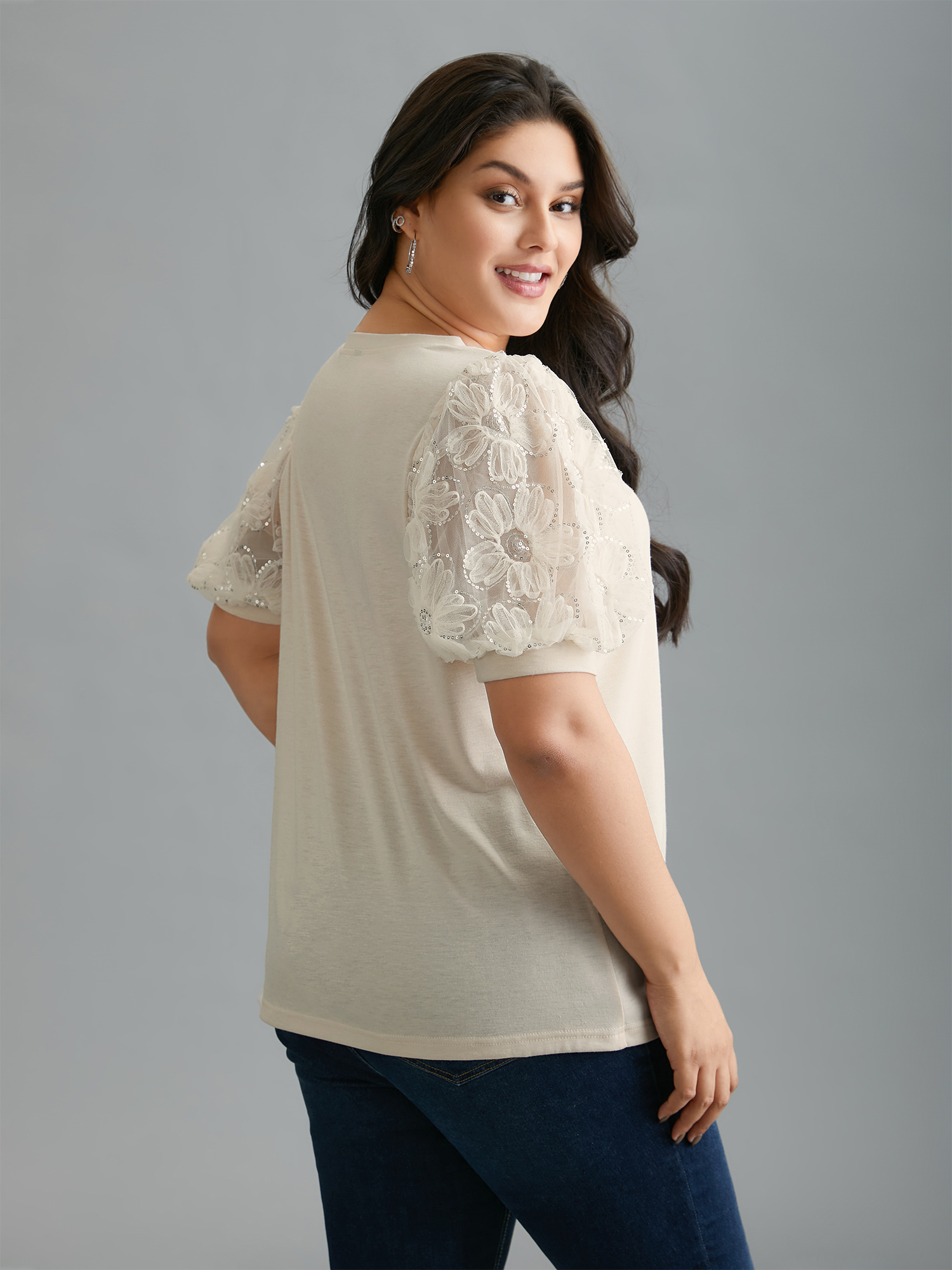 

Plus Size Floral Sequin Mesh Round Neck T-shirt Beige Women Elegant See through Round Neck Everyday T-shirts BloomChic