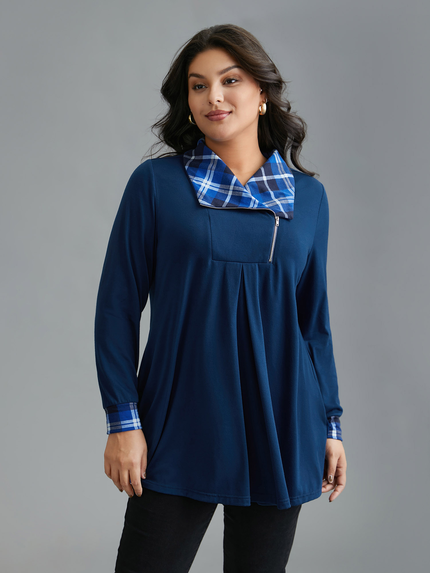 

Plus Size Contrasting Color Half Zipper Knit Top Navy Asymmetrical Neck Extra Long Sleeve Casual Jersey Tops