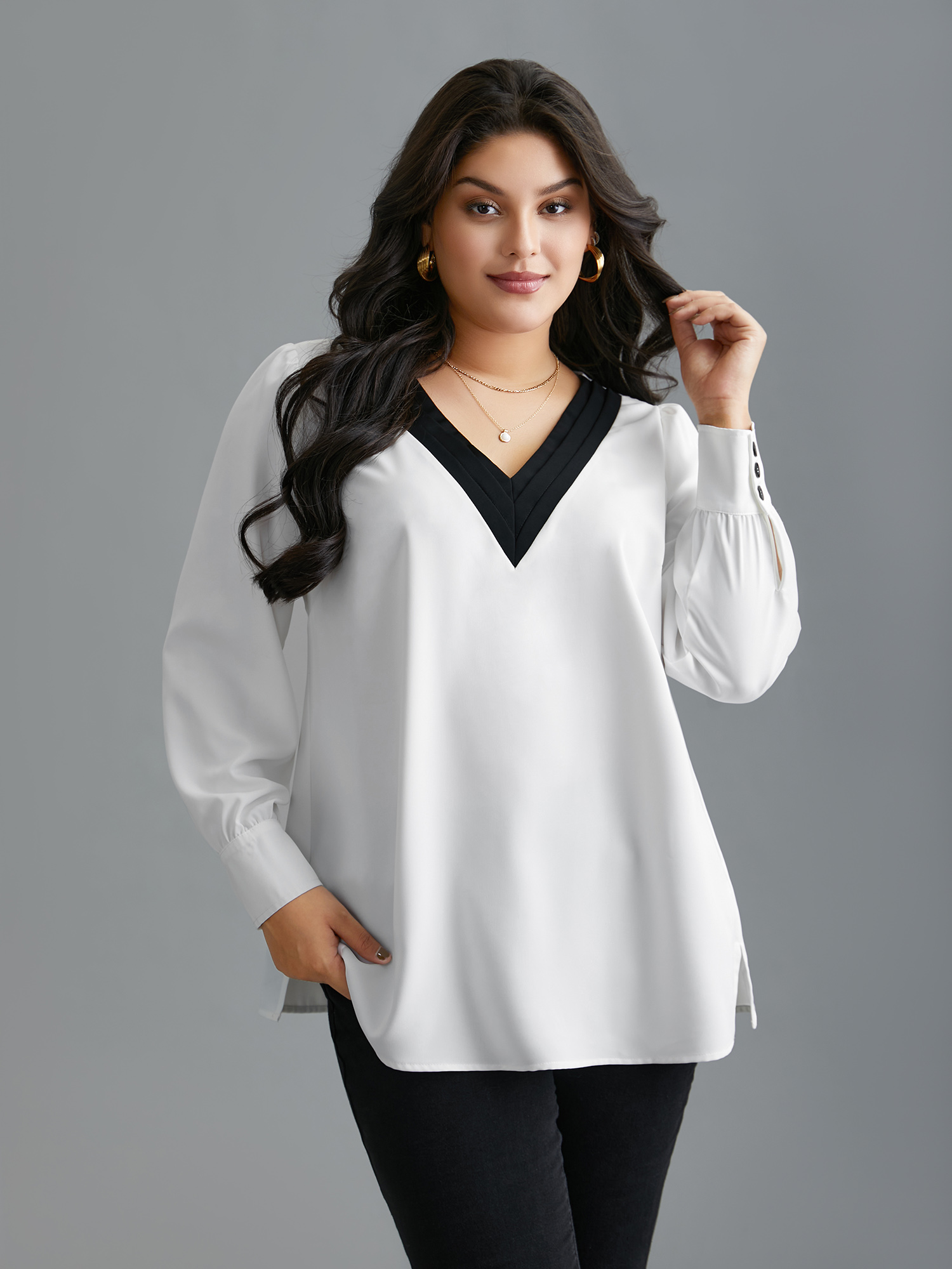 

Plus Size WhiteSmoke V-Neck Patchwork Contrast Blouse Women At the Office Long Sleeve V-neck Work Blouses BloomChic