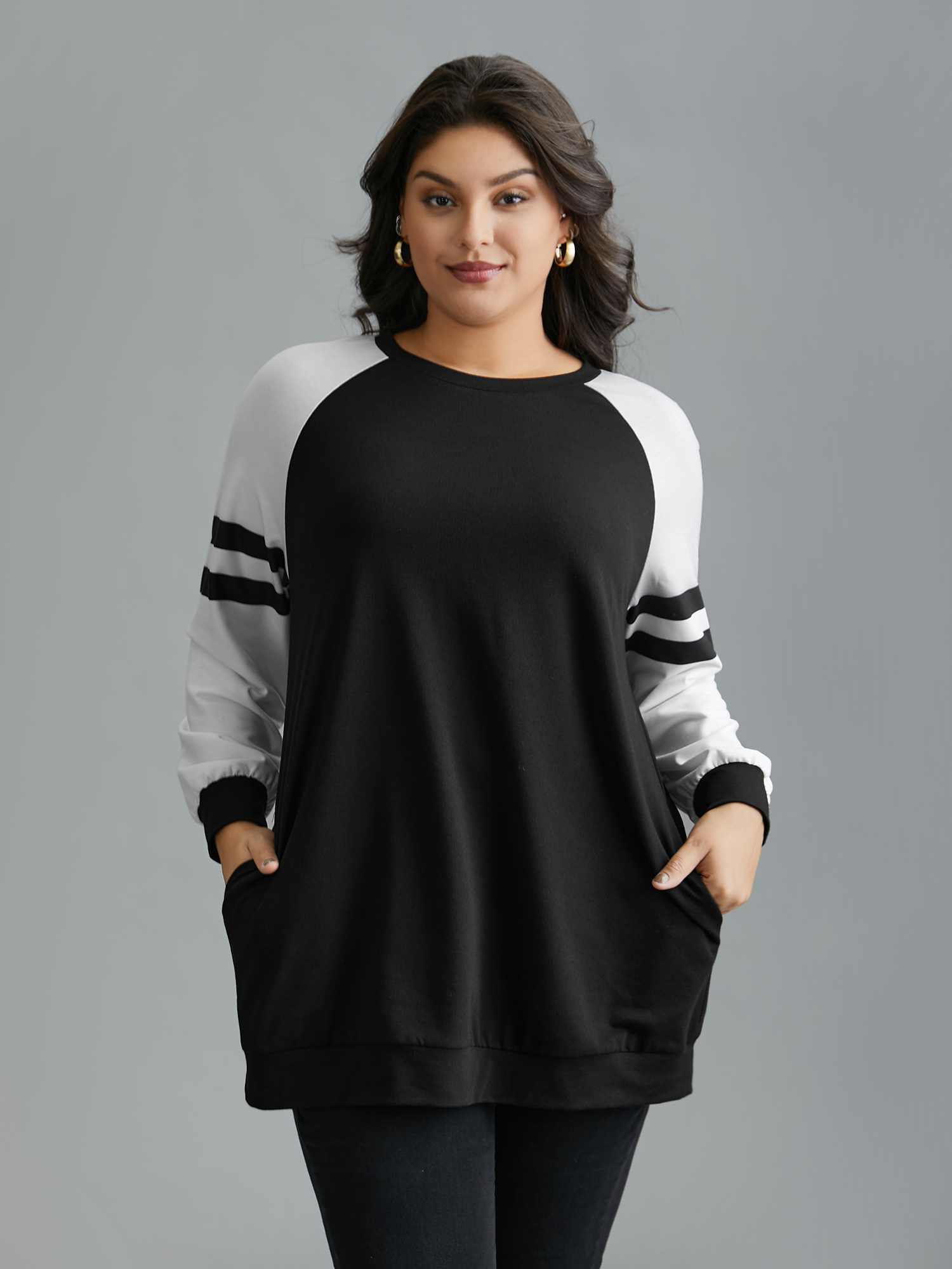 

Plus Size Color Block Raglan Sleeve Stretchy Sweatshirt Women Black Casual Contrast Round Neck Everyday Sweatshirts BloomChic