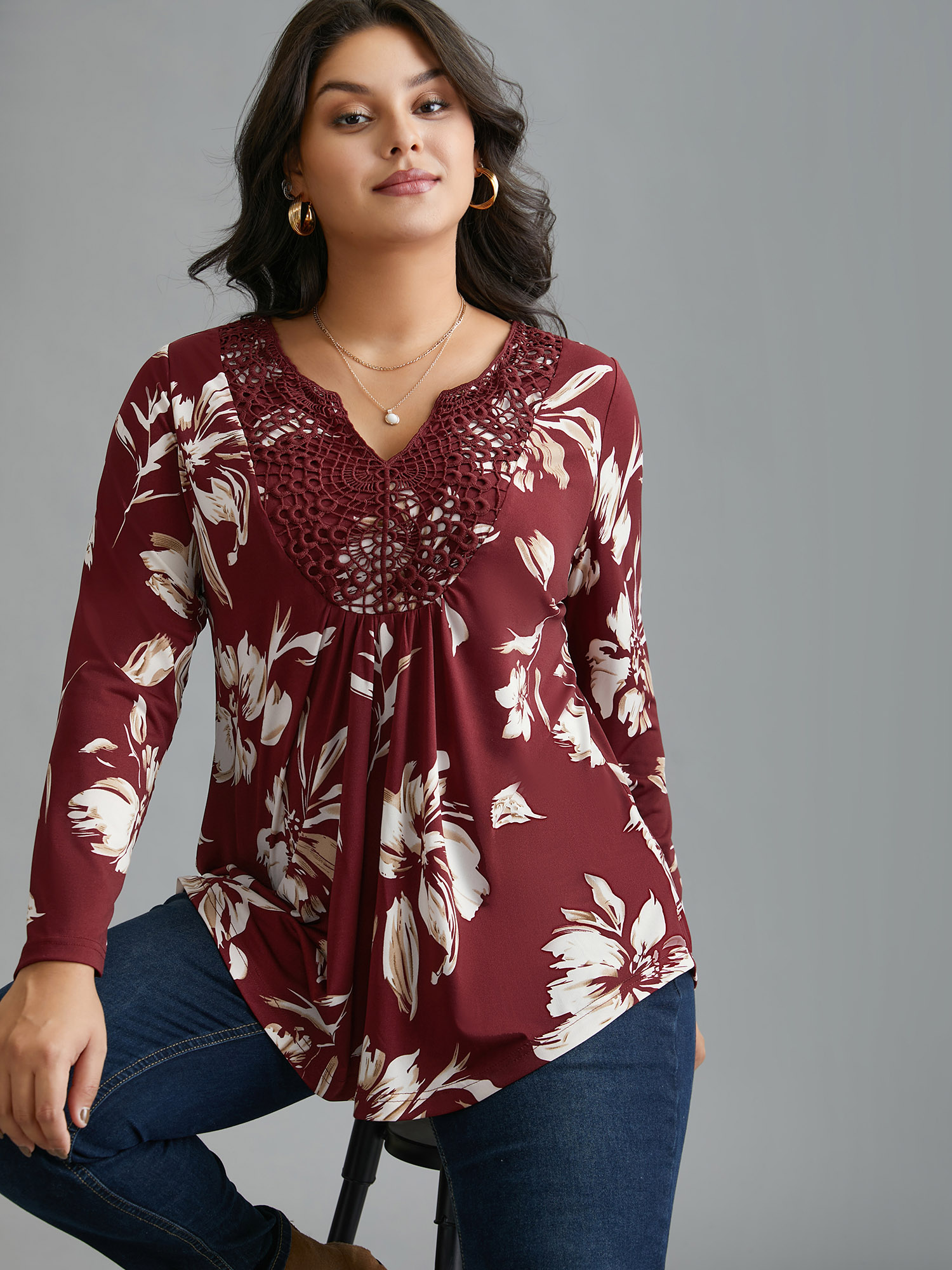 

Plus Size Lace Trim Notched Floral Knit Top Scarlet Long Sleeve Flat collar with V-notch Elegant Knit Tops  Bloomchic