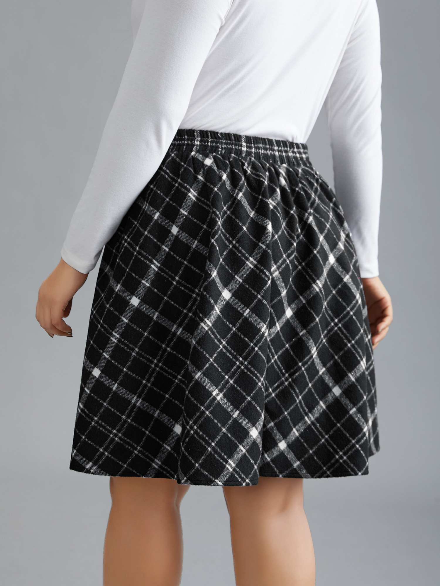 

Plus Size Plaid Pattern Elastic Waist A-line Mini Skirt Women Black Elegant Low stretch Slanted pocket Everyday Skirts BloomChic