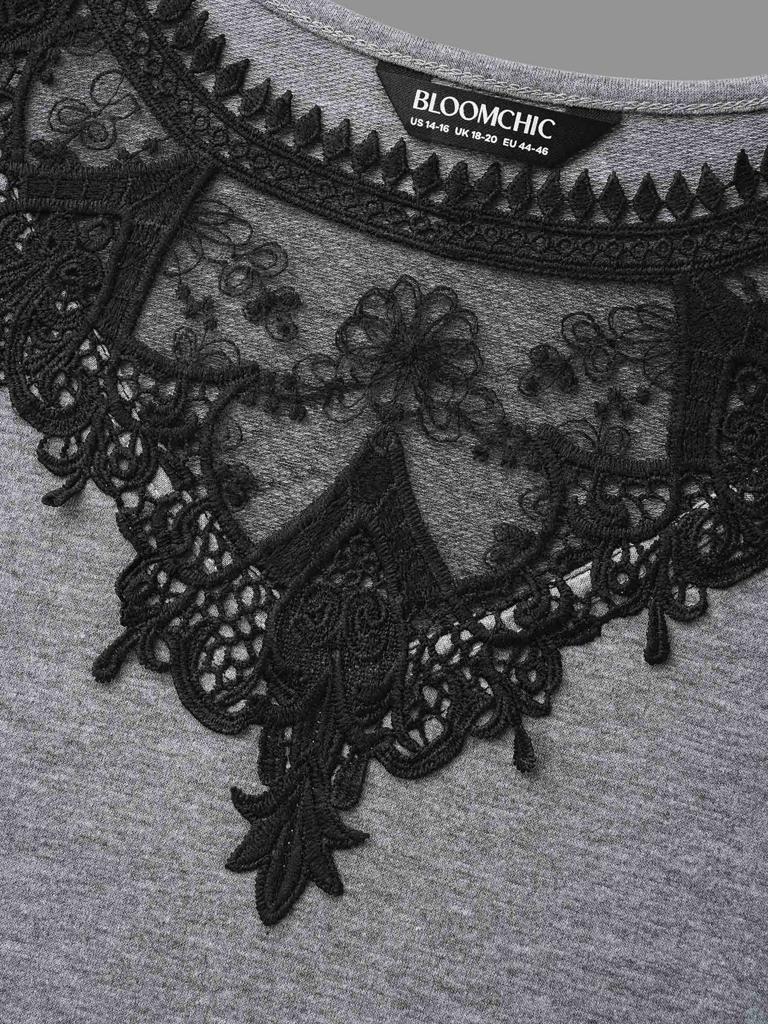 Plus Size Lace Panel Round Neck Contrast Sweatshirt Women DarkGray Elegant Woven ribbon&lace trim Round Neck Everyday Sweatshirts BloomChic 28/5X 