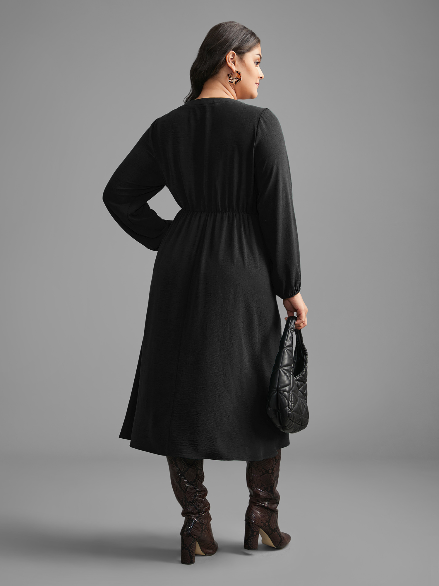 

Plus Size Plain Notched Pleated Midi Dress Black Women At the Office Pleated Flat collar Long Sleeve Curvy BloomChic