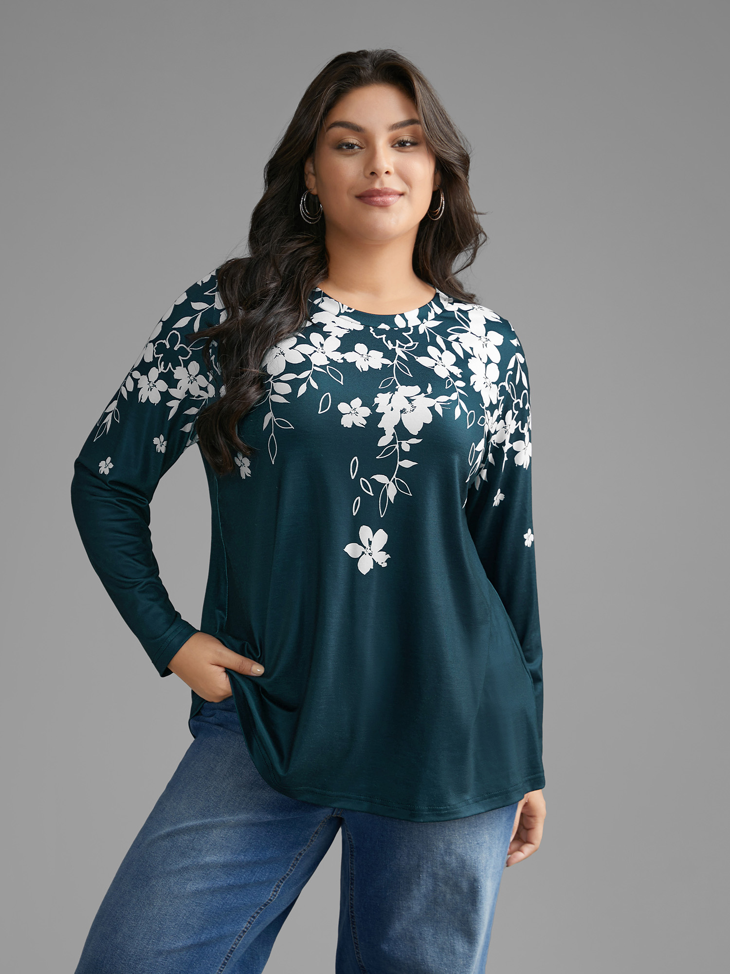 

Plus Size Round Neck Boho Print T-shirt Cyan Women Casual Contrast Natural Flowers Round Neck Everyday T-shirts BloomChic