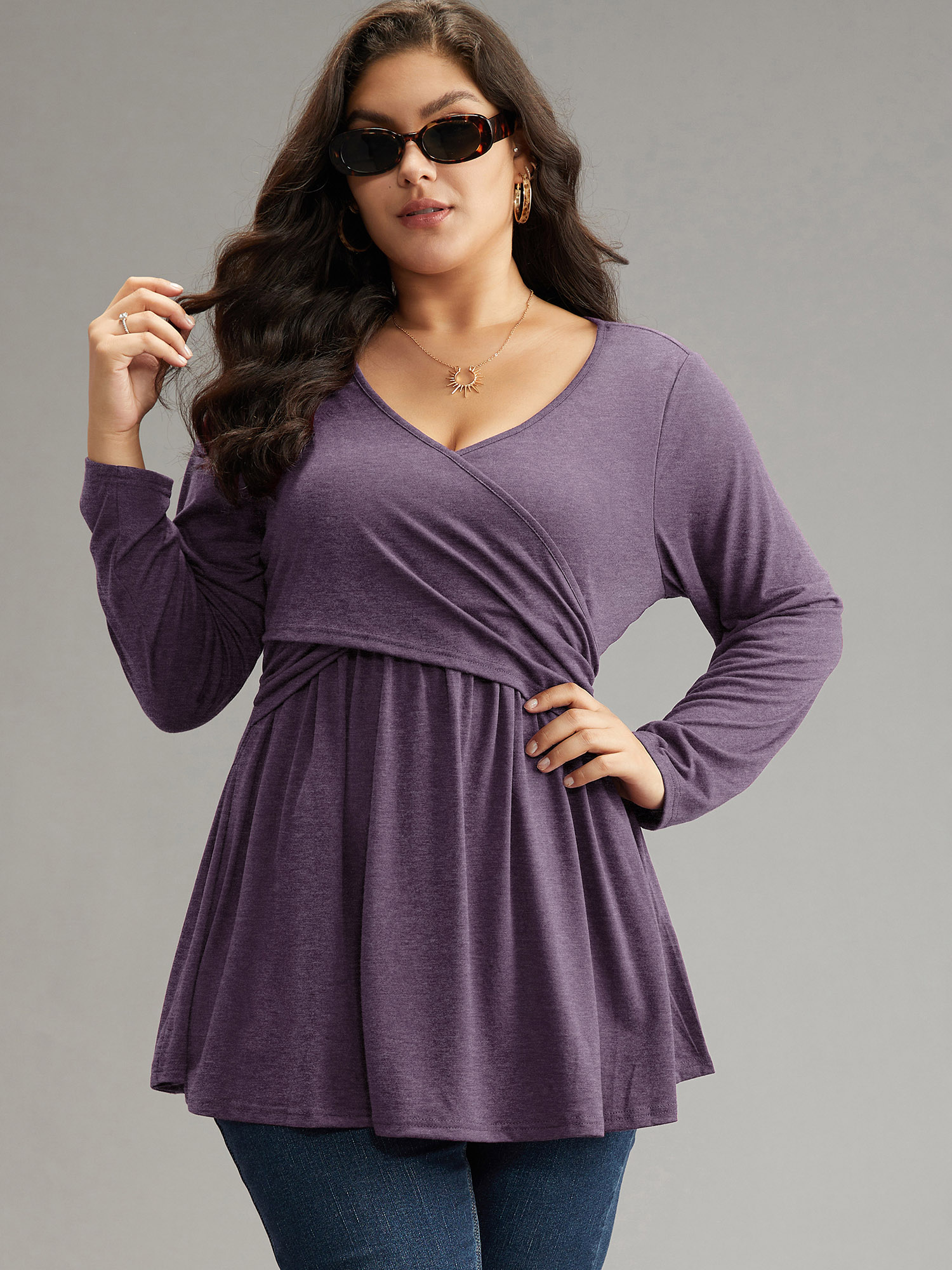 

Plus Size Solid Crossover V Neck Ruffle Hem T-shirt Eggplant V-neck Long Sleeve Elegant Jersey Tops