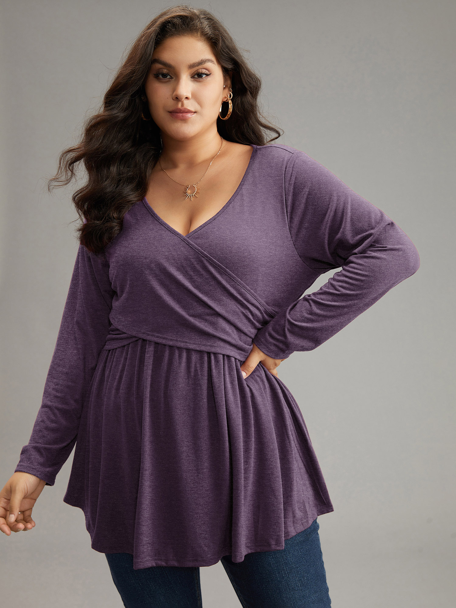 

Plus Size Solid Crossover V Neck Ruffle Hem T-shirt Eggplant V-neck Long Sleeve Elegant Jersey Tops