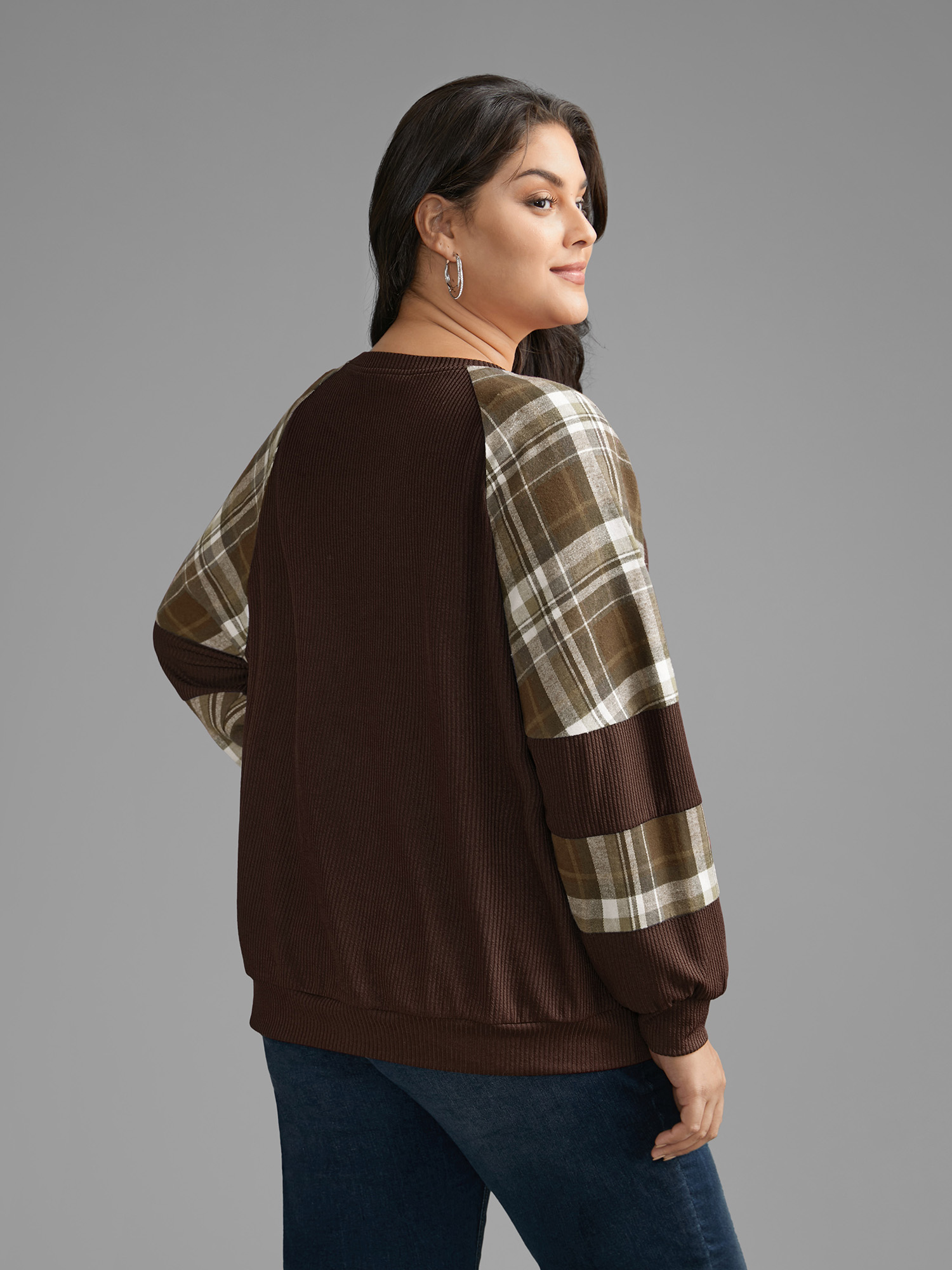 

Plus Size Plaid Patchwork Raglan Sleeve Sweatshirt Women DarkBrown Casual Texture Round Neck Everyday Sweatshirts BloomChic