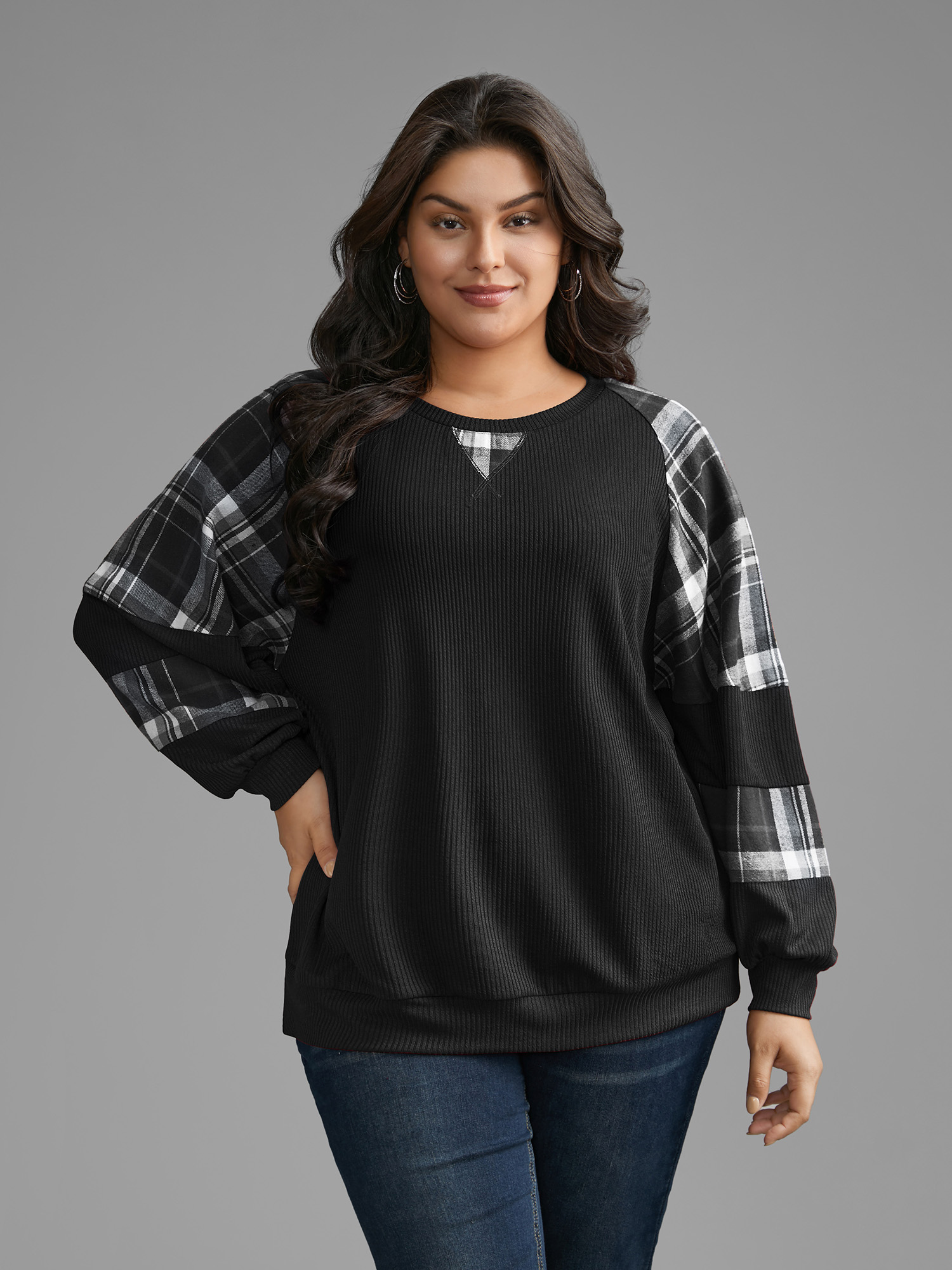 

Plus Size Plaid Patchwork Raglan Sleeve Sweatshirt Women Black Casual Texture Round Neck Everyday Sweatshirts BloomChic