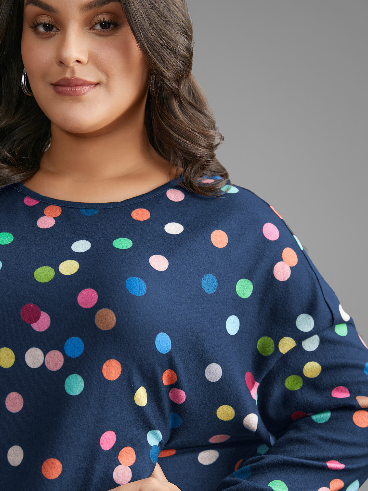 

Plus Size Color Polka Dot Drop Shoulder T-shirt DarkBlue Women Casual Contrast Round Neck Everyday T-shirts BloomChic