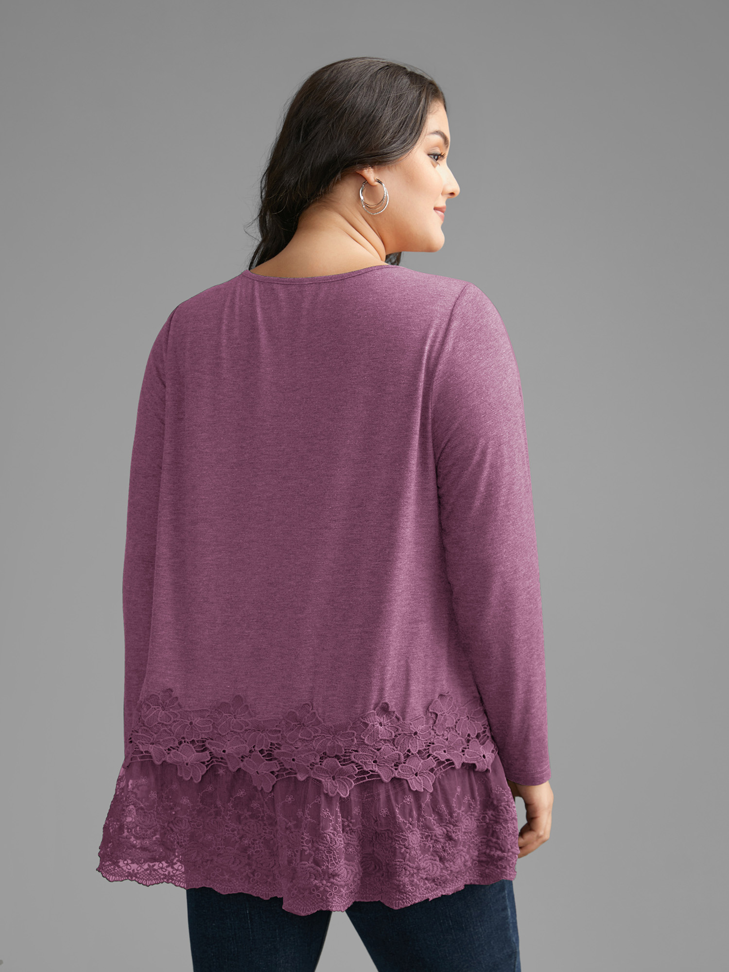 

Plus Size V Neck Lace Panel Jersey Top Magenta V-neck Extra Long Sleeve Casual Jersey Tops