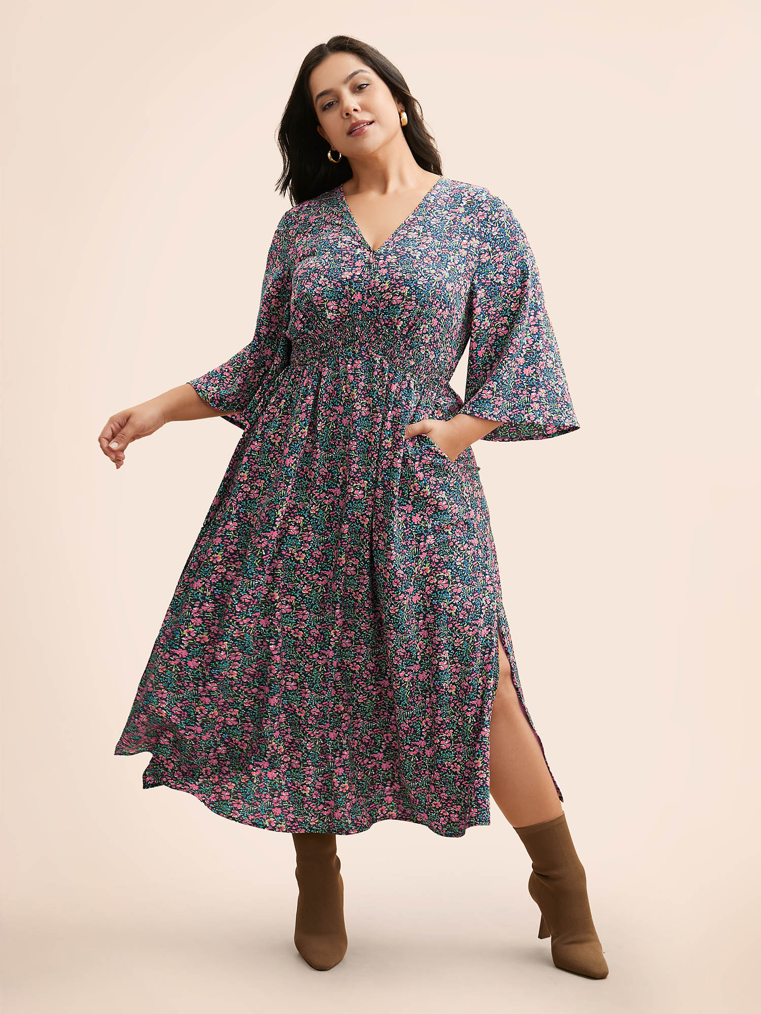 

Plus Size Ditsy Floral Shirred Slit Hem Maxi Dress Teal Women Elegant Gathered V-neck Elbow-length sleeve Curvy BloomChic