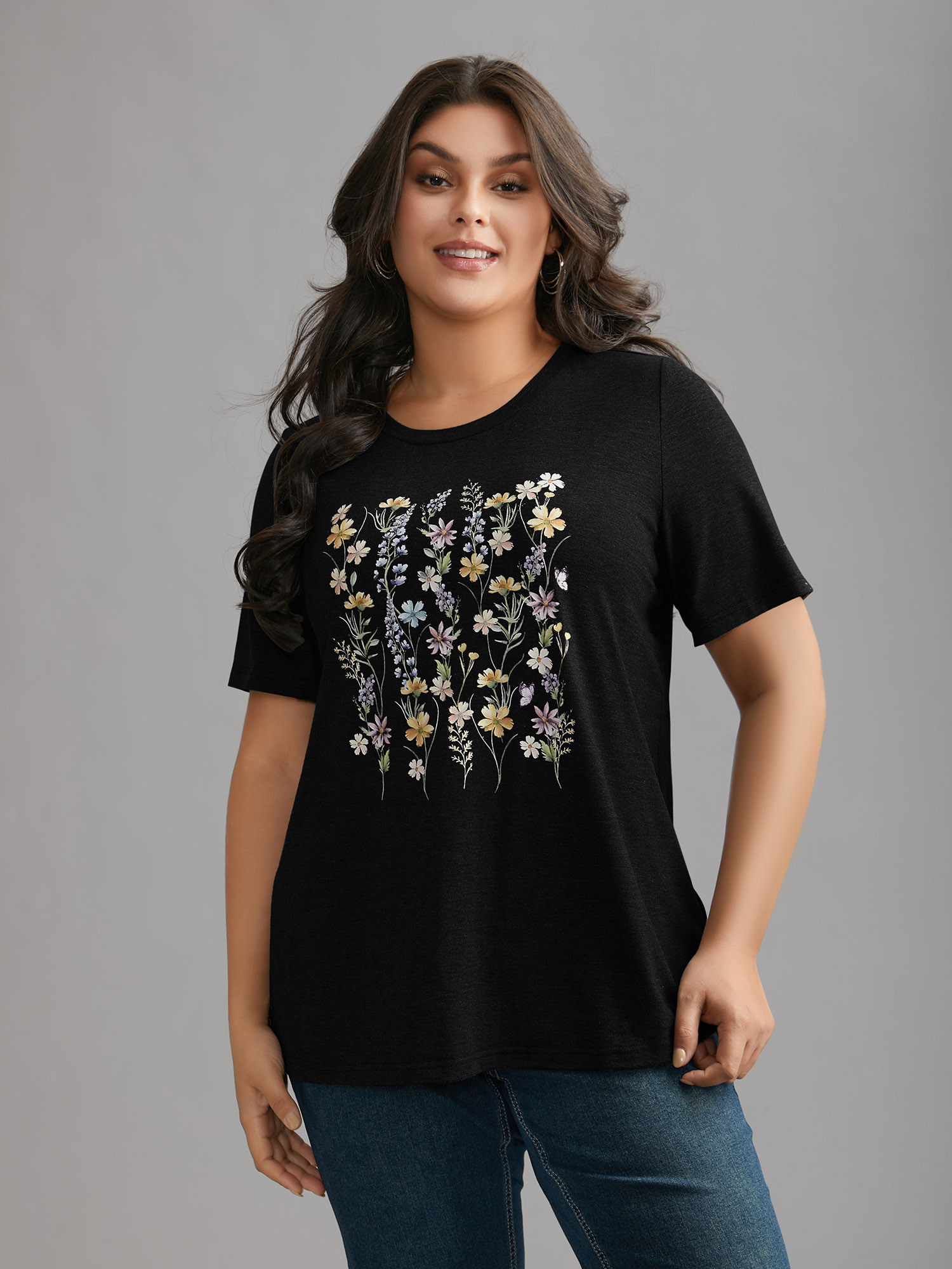 

Plus Size Floral Crew Neck Stretchy T-Shirt Black Women Casual Non Natural Flowers Round Neck Everyday T-shirts BloomChic