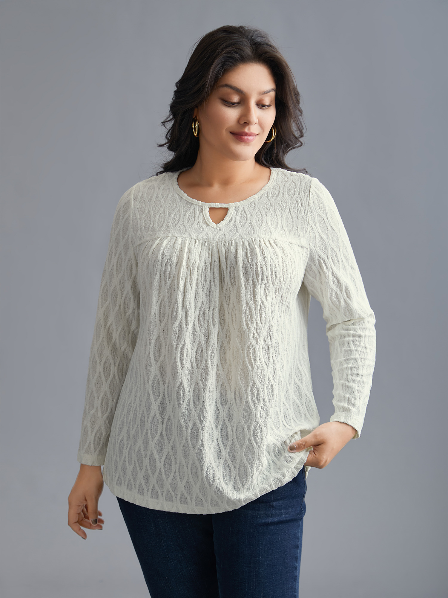 

Plus Size Textured Keyhole Gathered Knit Top Ivory Round Neck Long Sleeve Elegant Jersey Tops