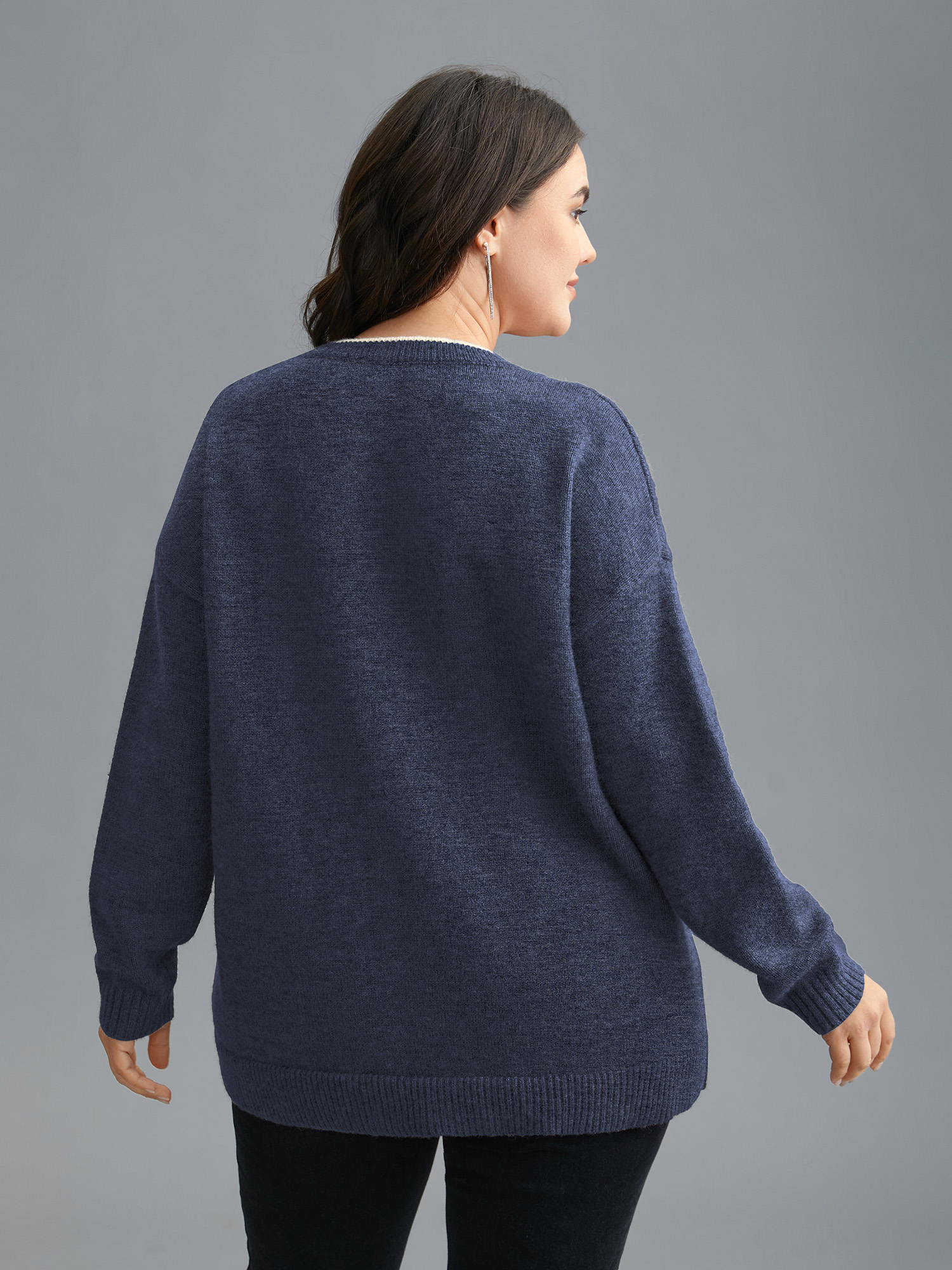 

Plus Size Floral Textured Crew Neck Pullover Indigo Women Casual Loose Long Sleeve Round Neck Everyday Pullovers BloomChic